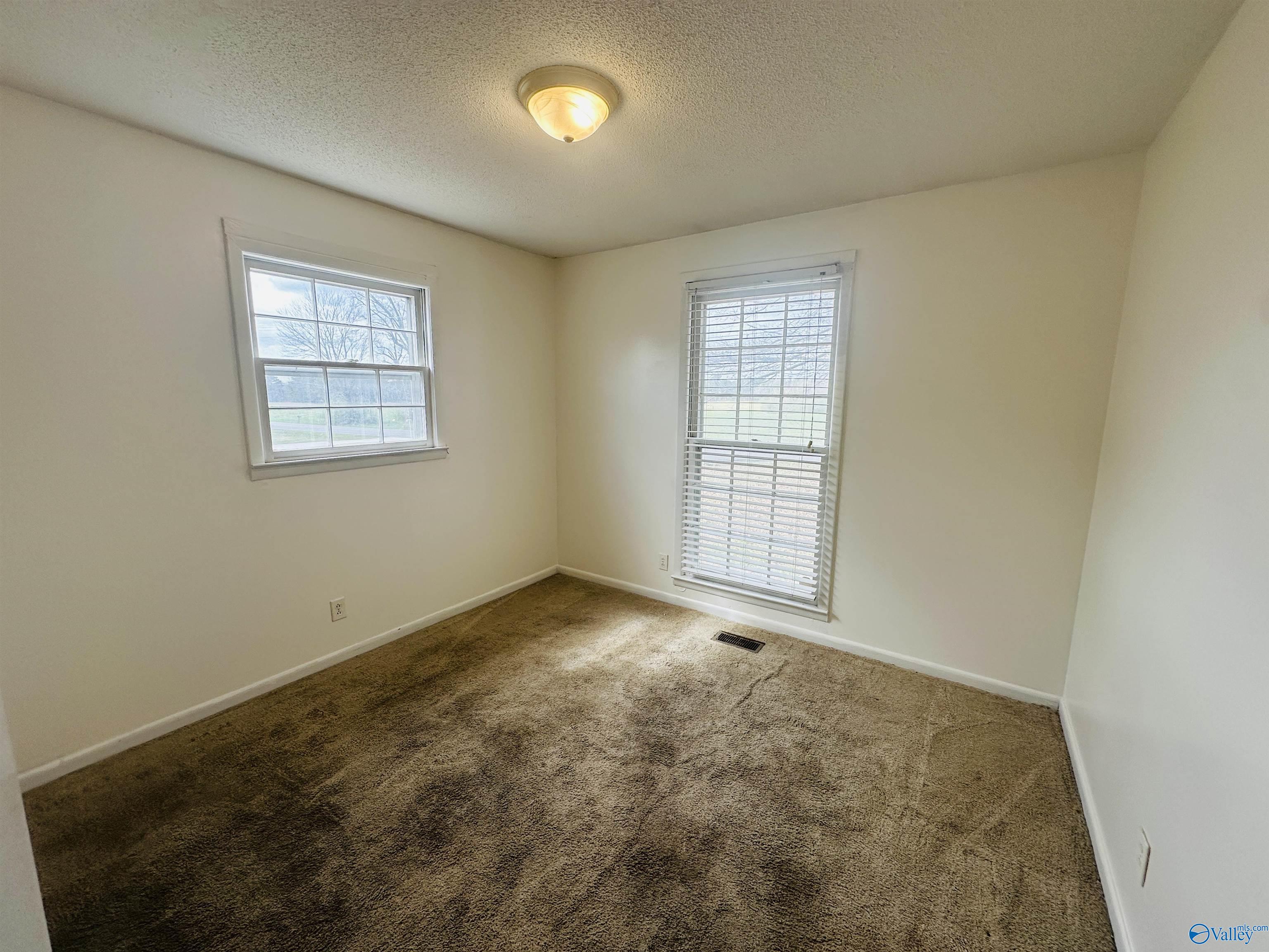 1269 Sundown Drive NW