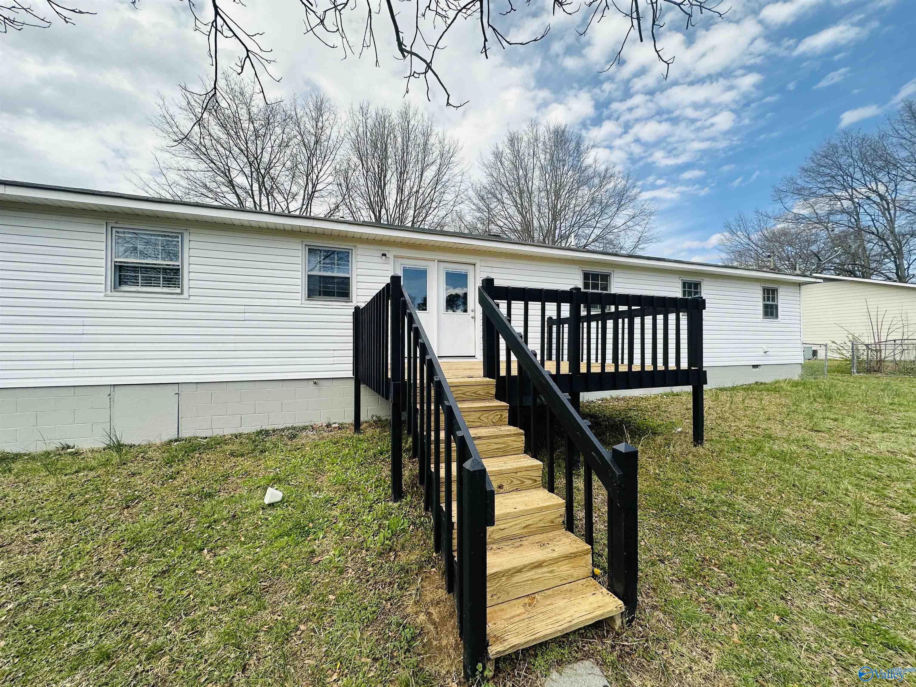 1269 Sundown Drive NW