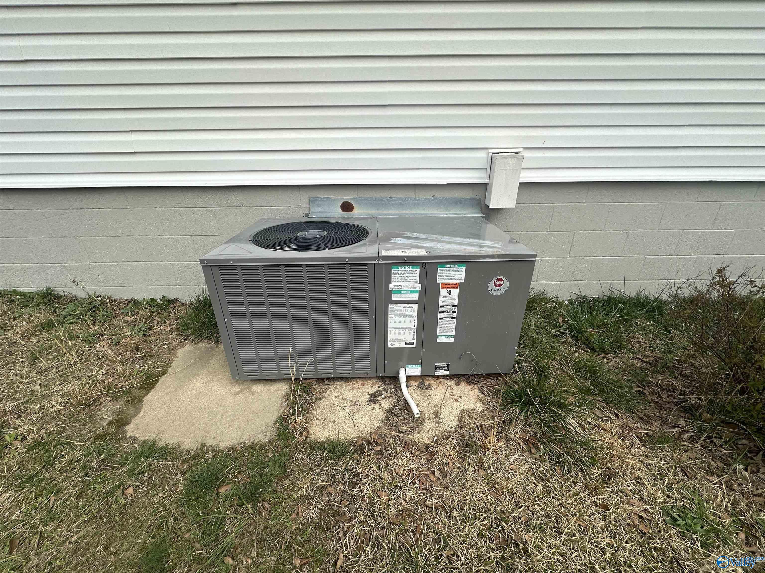 1269 Sundown Drive NW