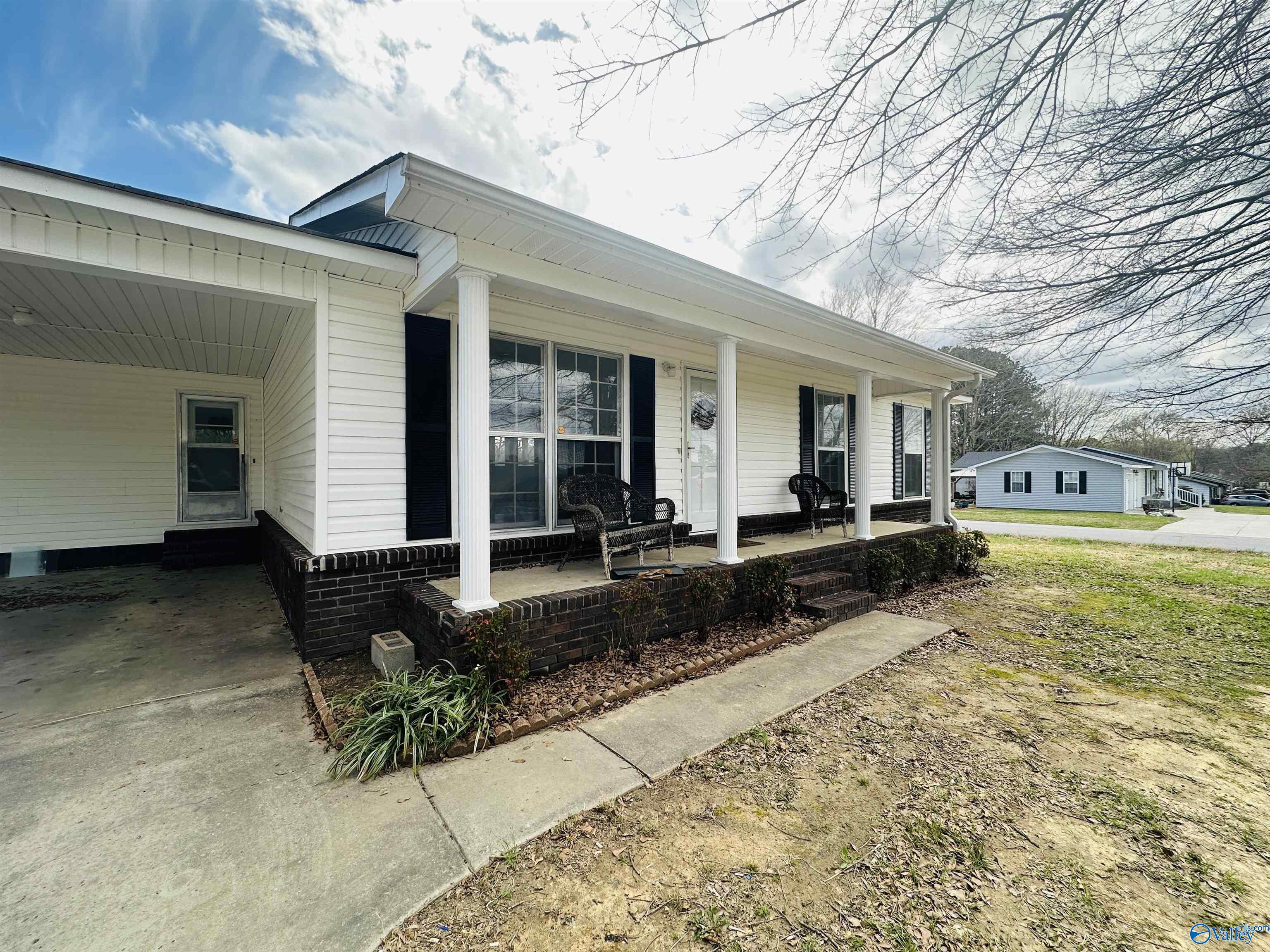 1269 Sundown Drive NW