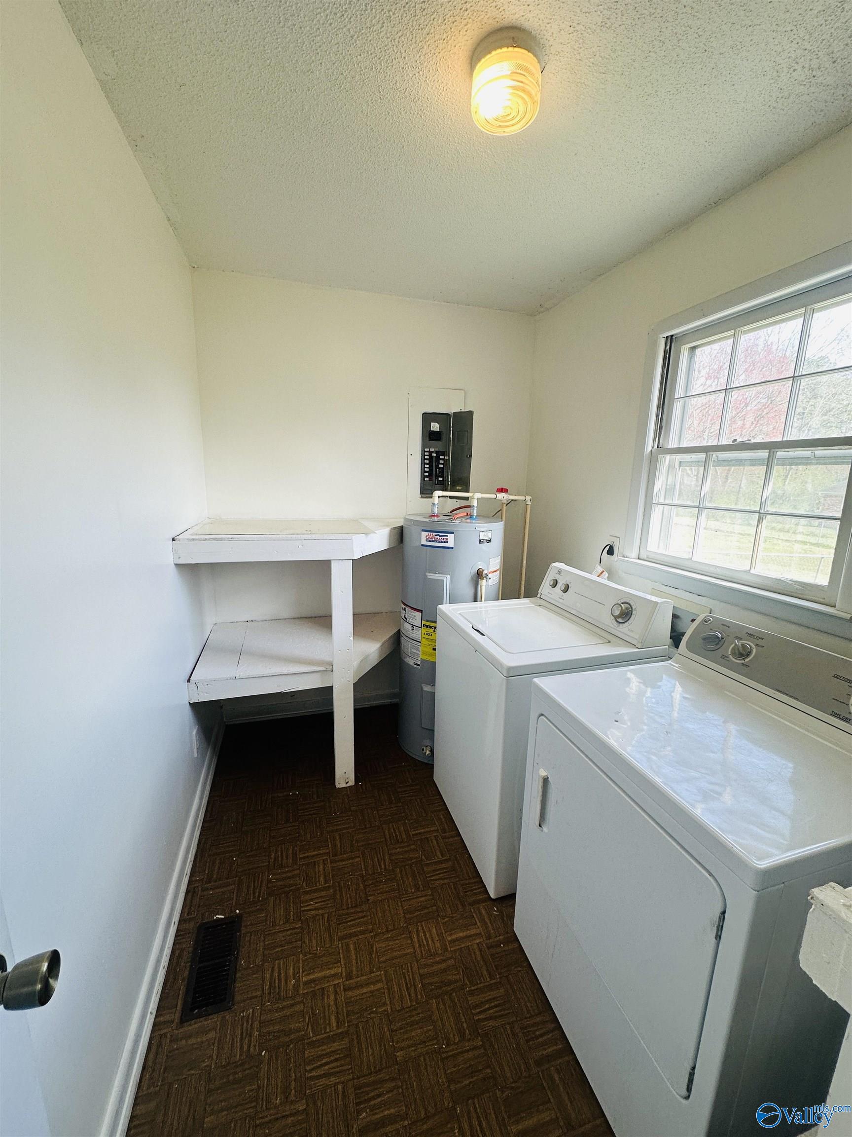 1269 Sundown Drive NW