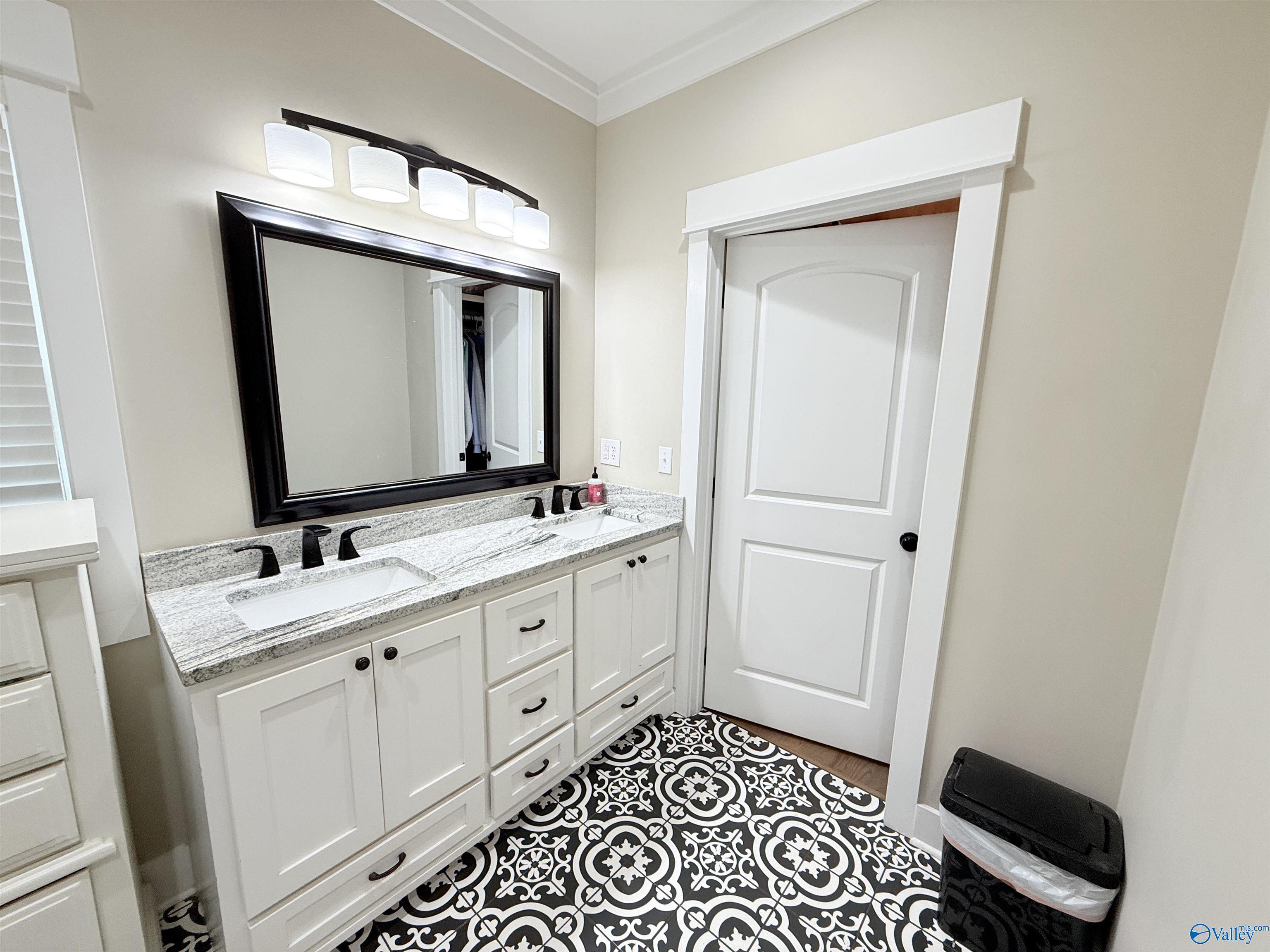 1571 Patterson Street