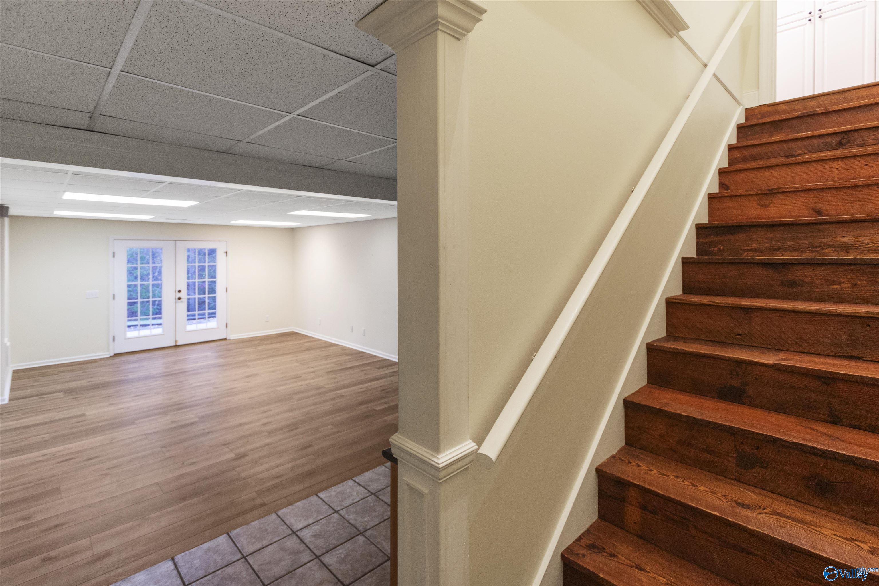 1033 Edgewood Circle