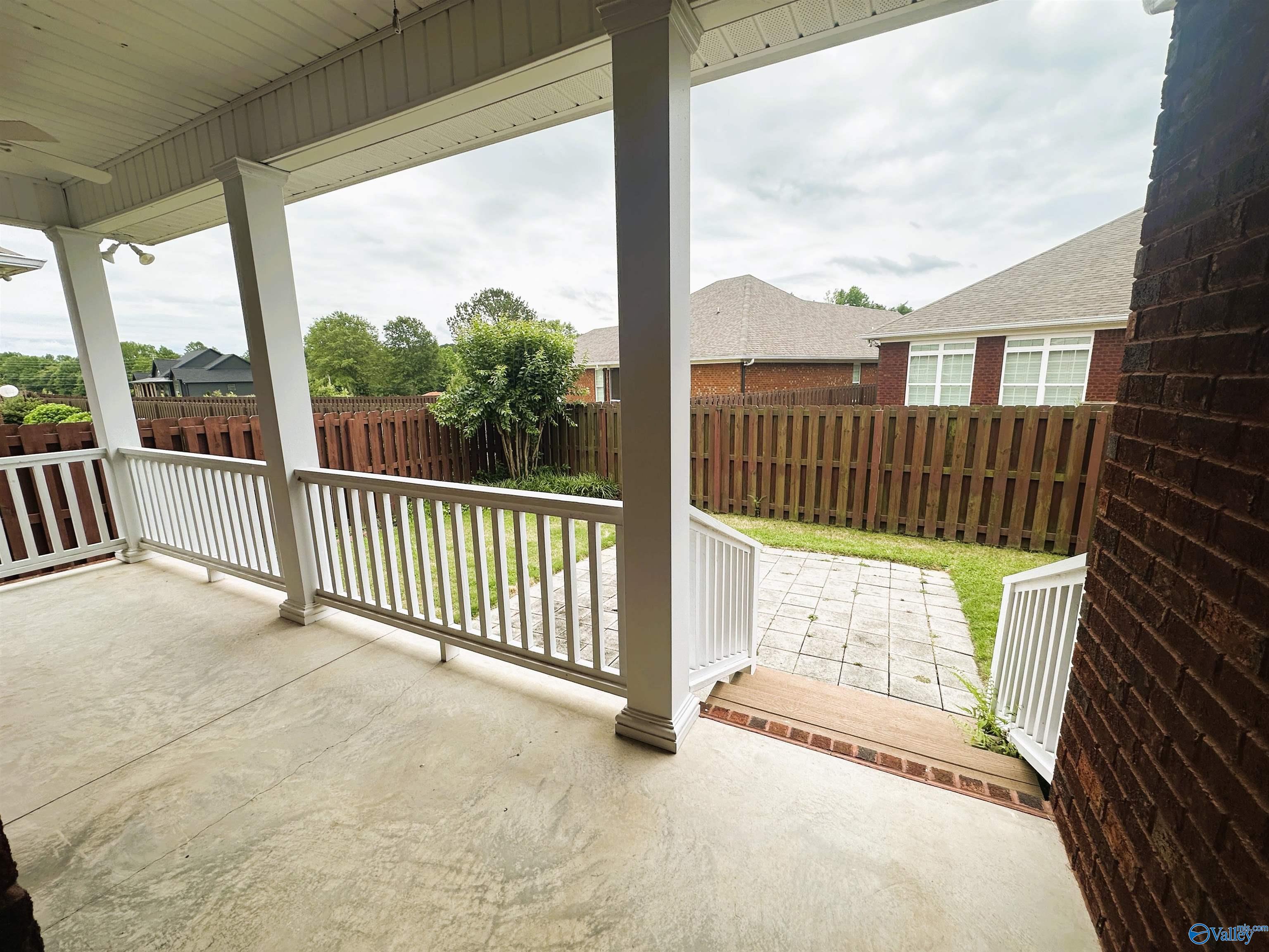 104 Canterbury Circle