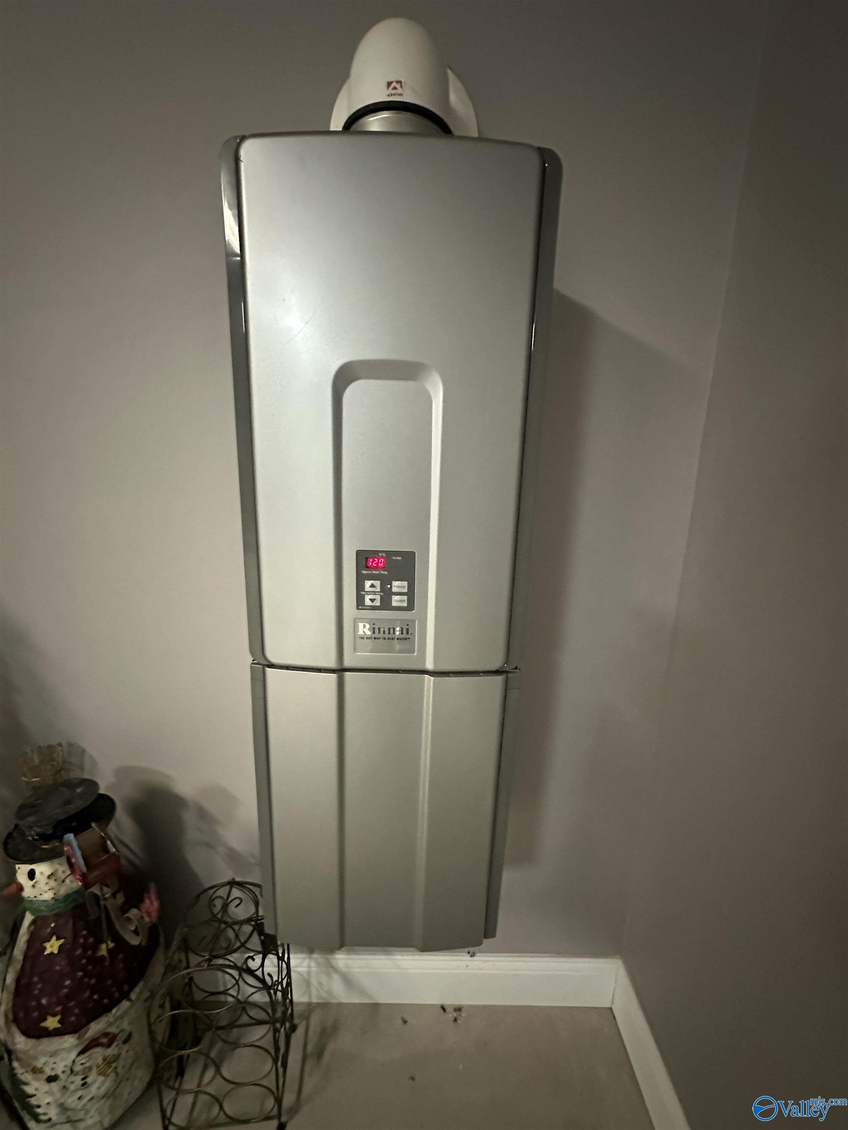 104 Canterbury Circle