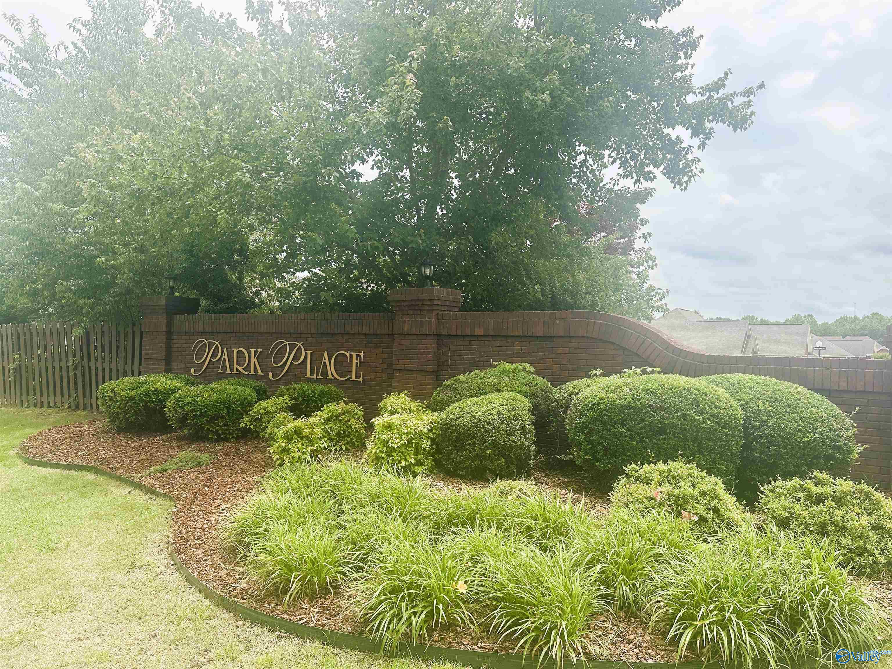 104 Canterbury Circle