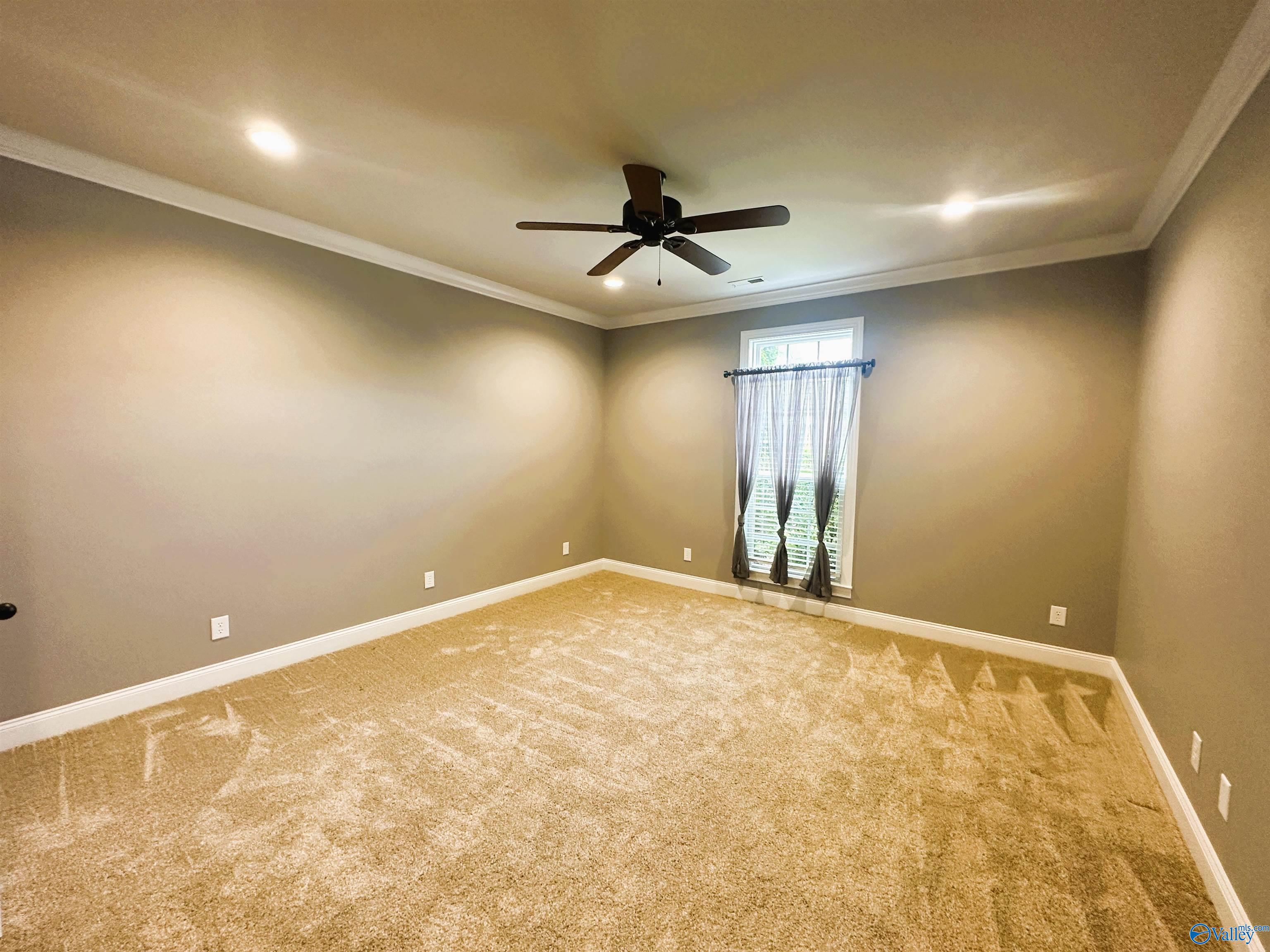 104 Canterbury Circle