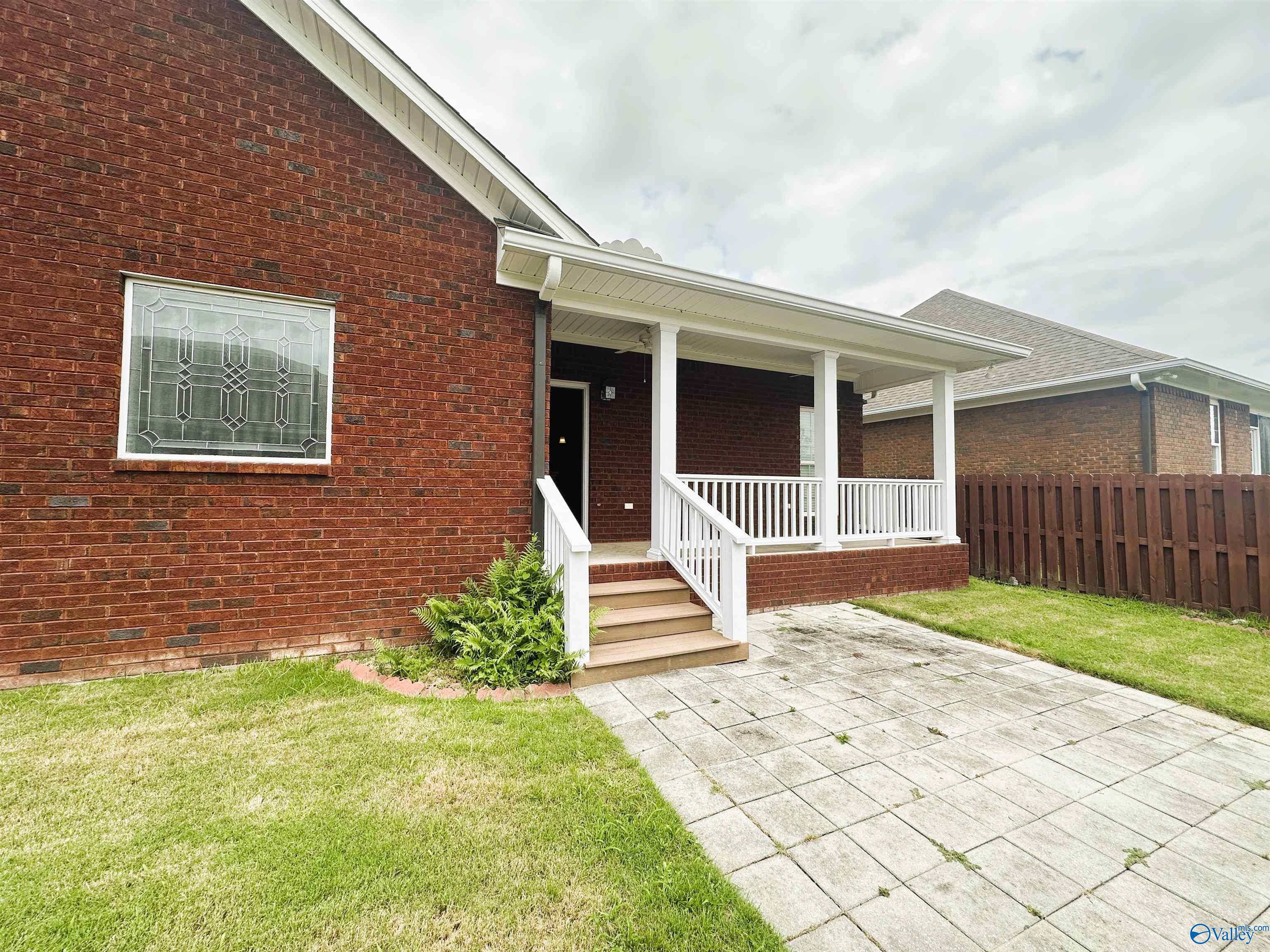 104 Canterbury Circle