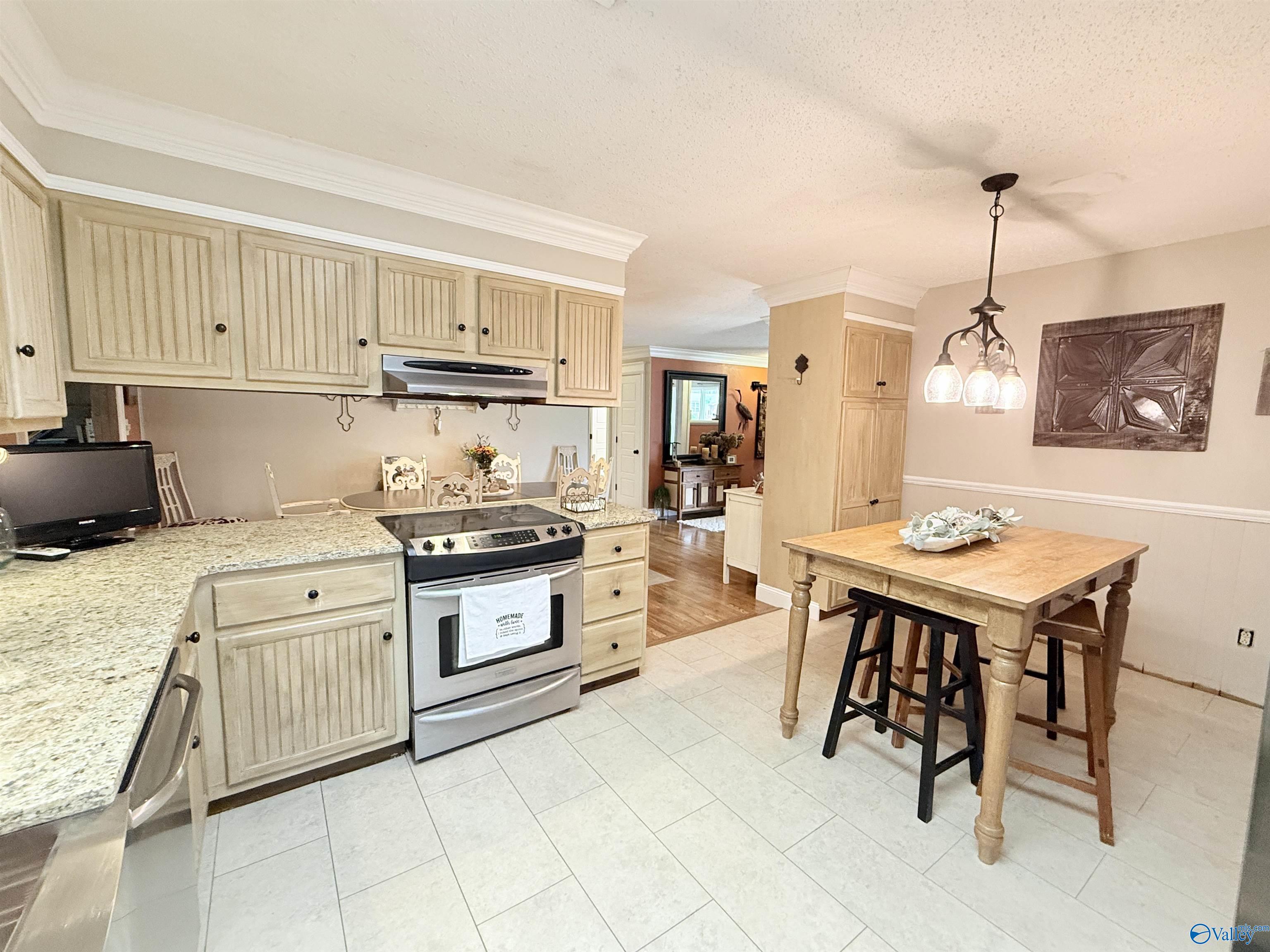 11002 Temperance Street SW