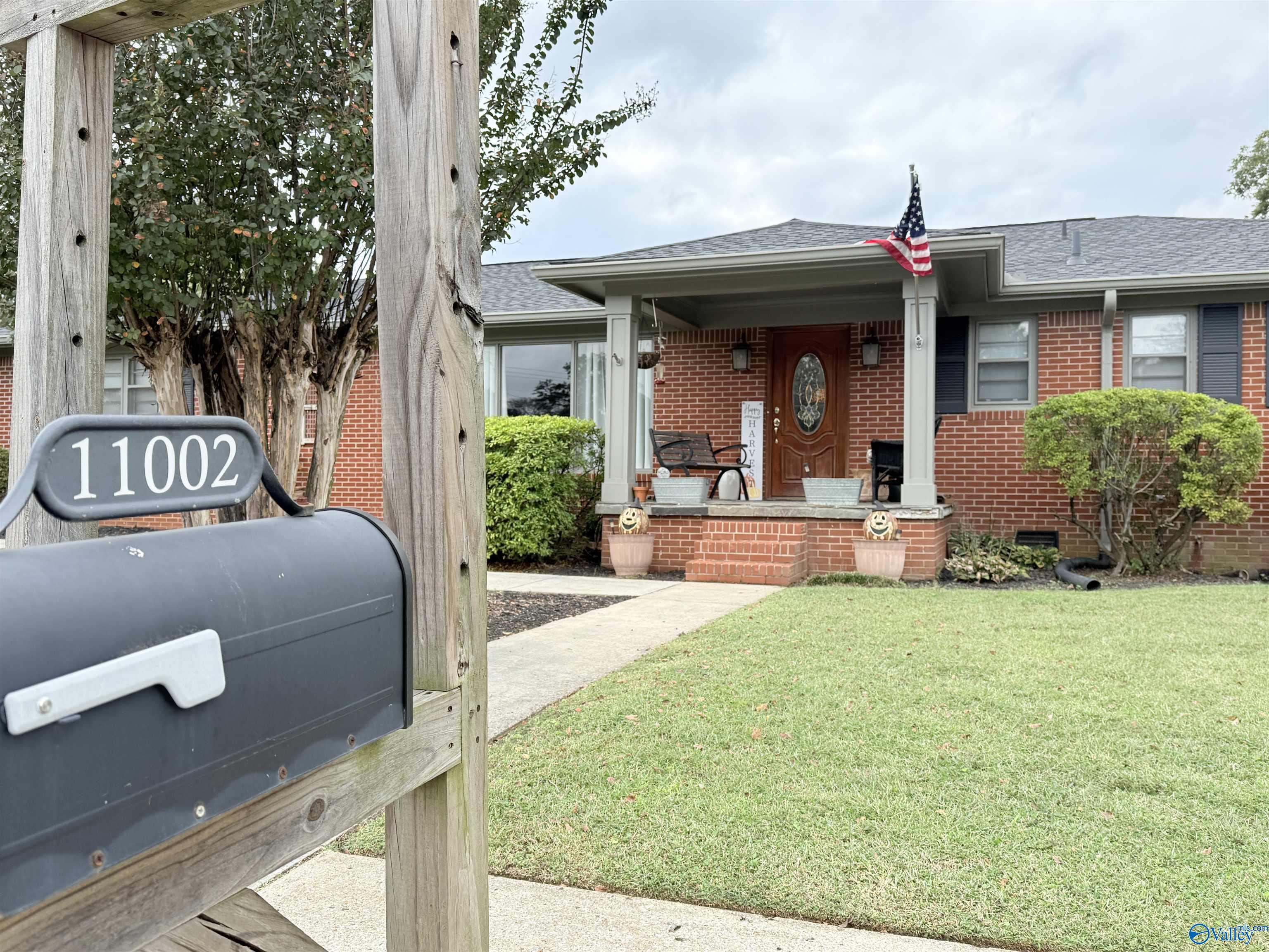 11002 Temperance Street SW