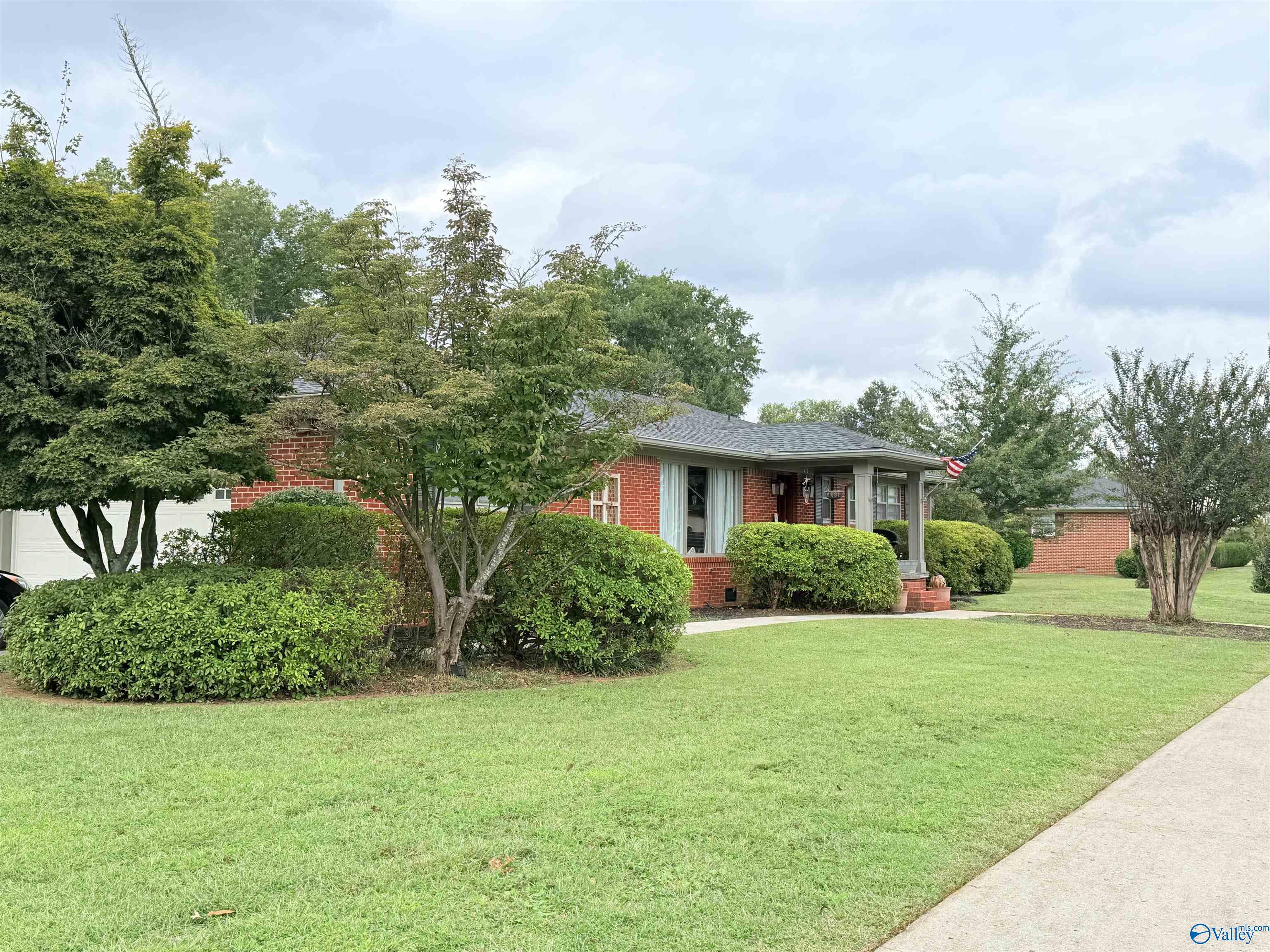 11002 Temperance Street SW