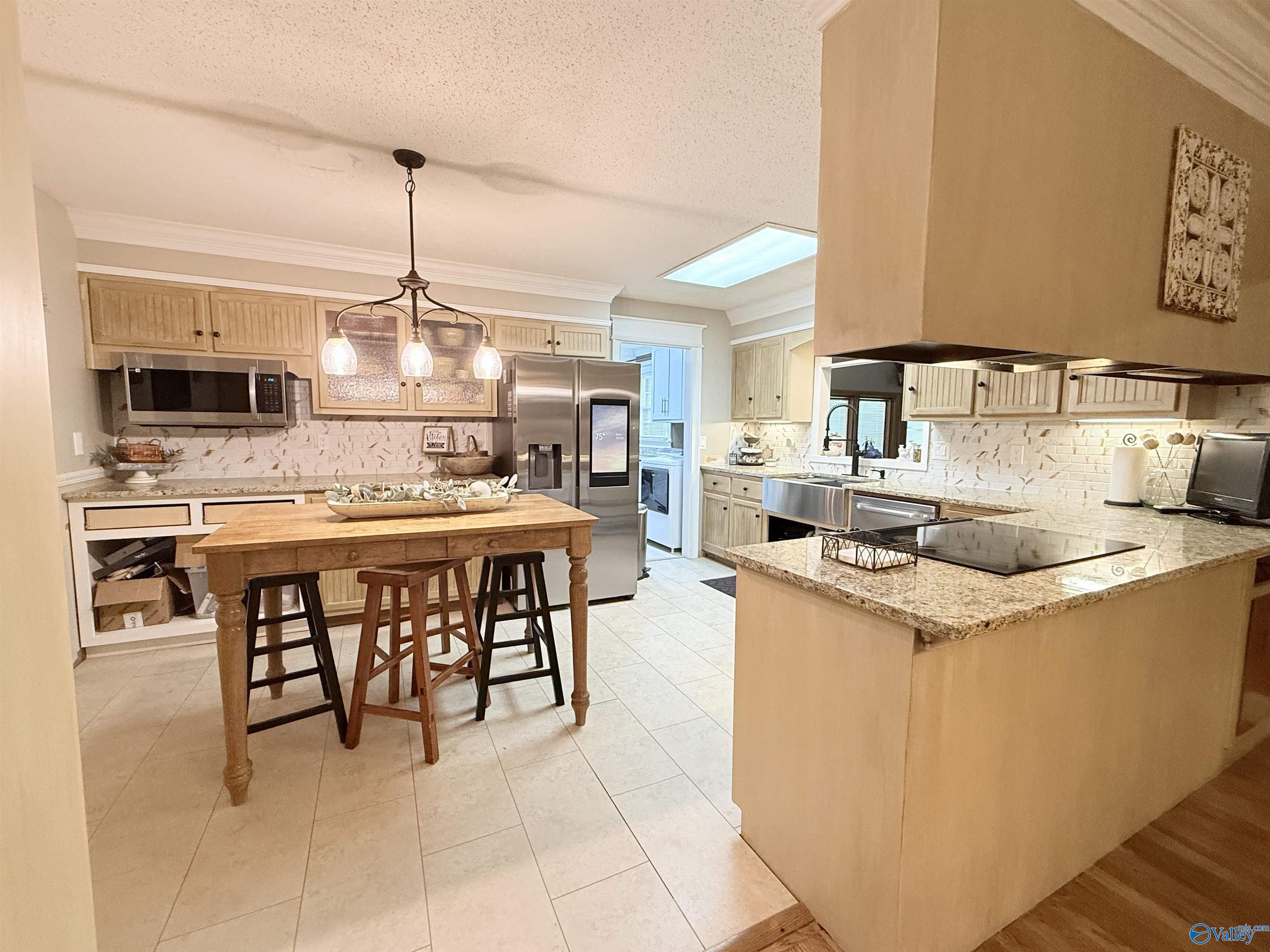 11002 Temperance Street SW