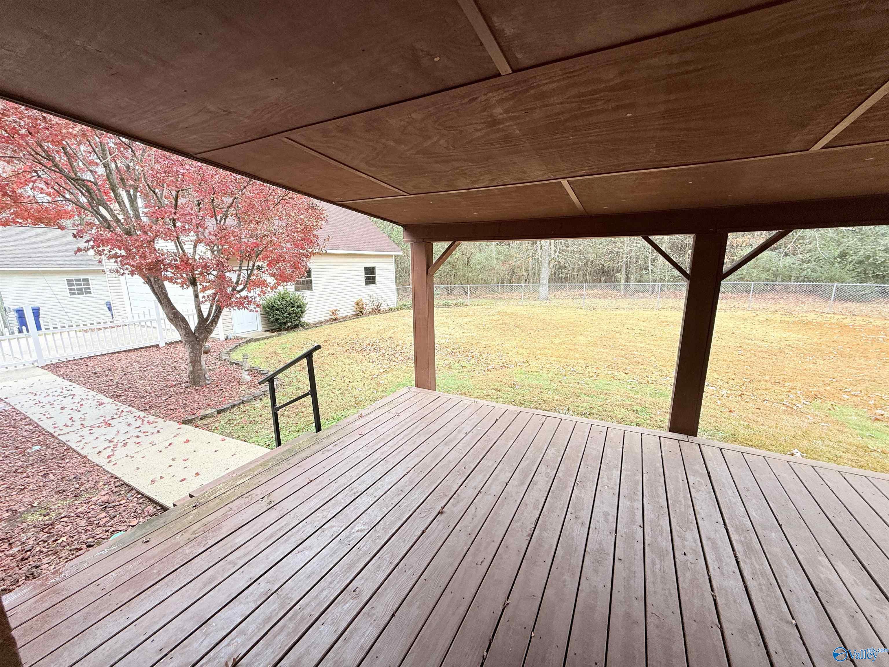 2046 Wedgewood Drive NE