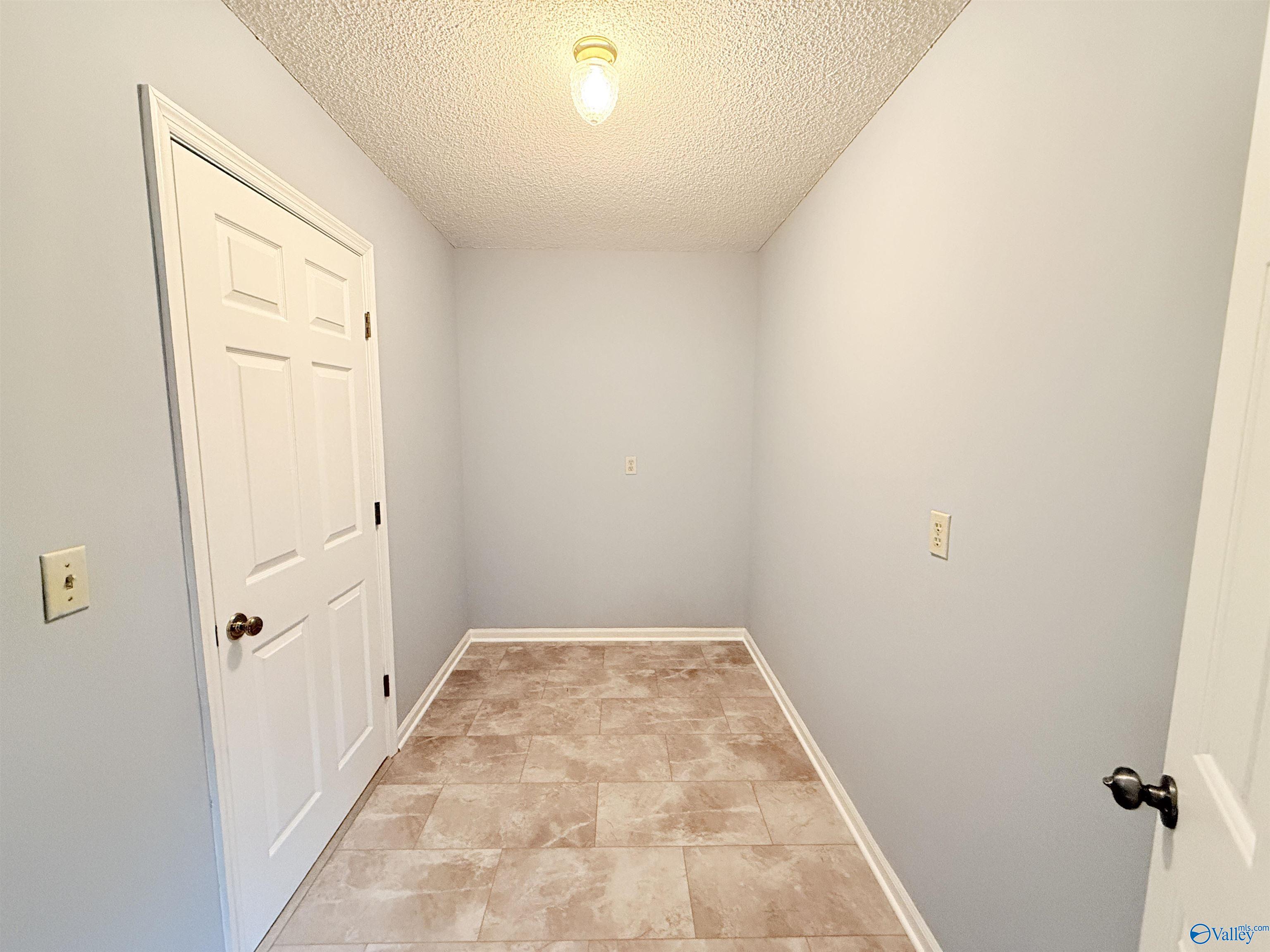 2046 Wedgewood Drive NE