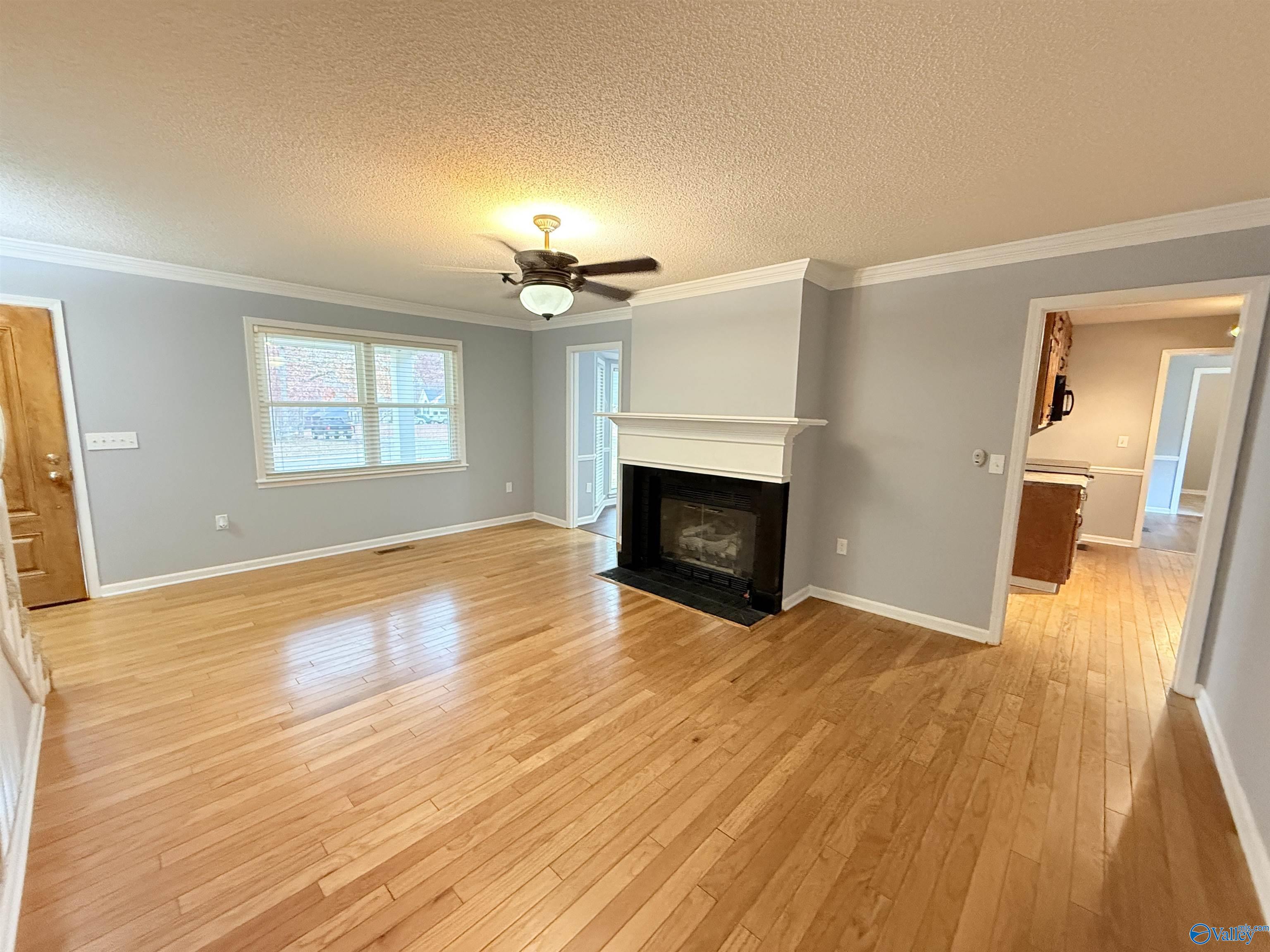 2046 Wedgewood Drive NE