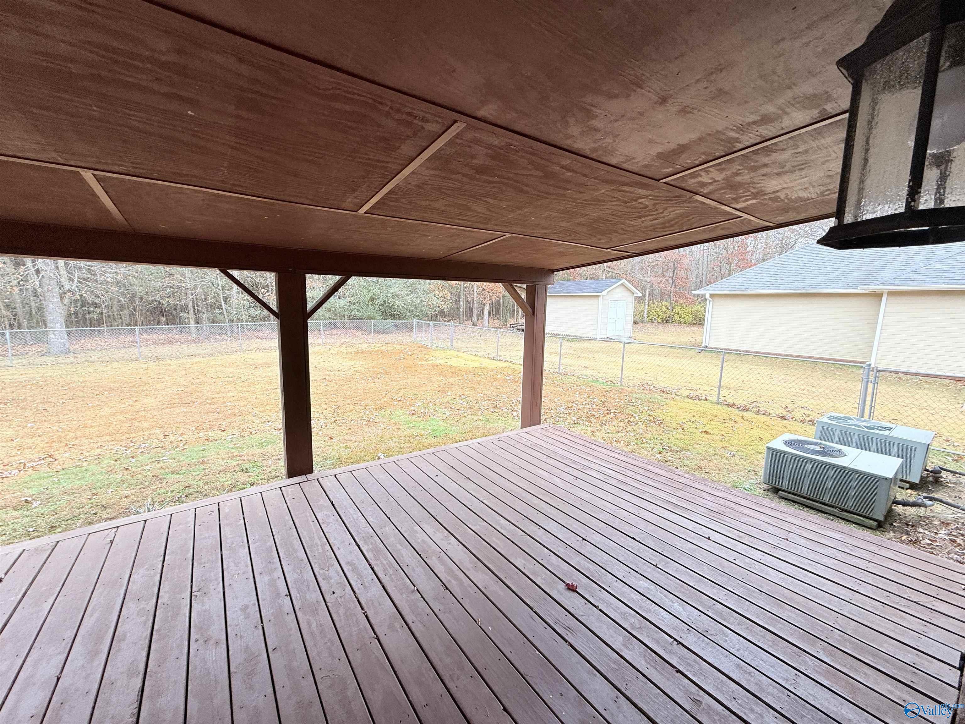 2046 Wedgewood Drive NE