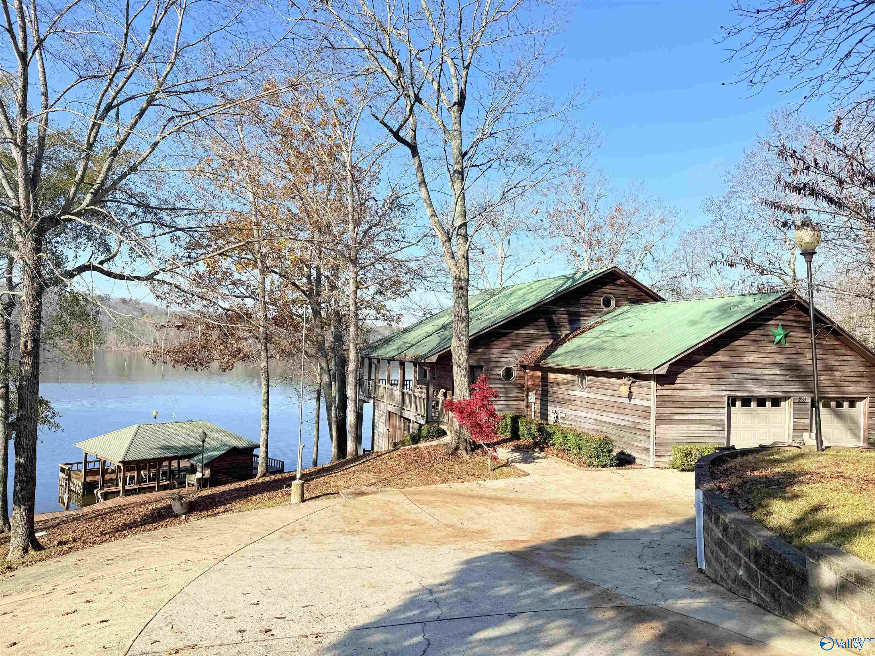 1889 Mohawk Cliff Road