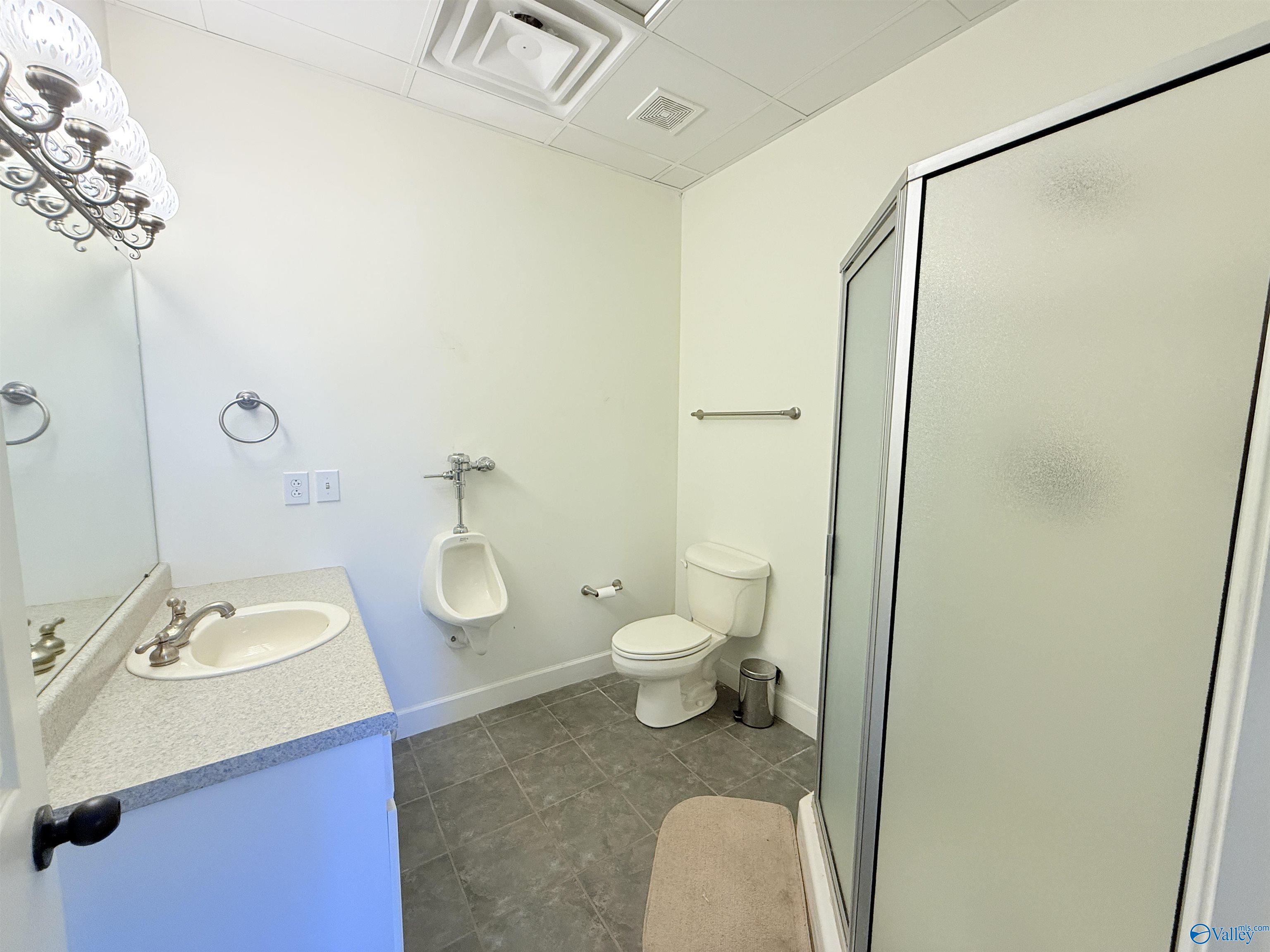 1889 Mohawk Cliff Road