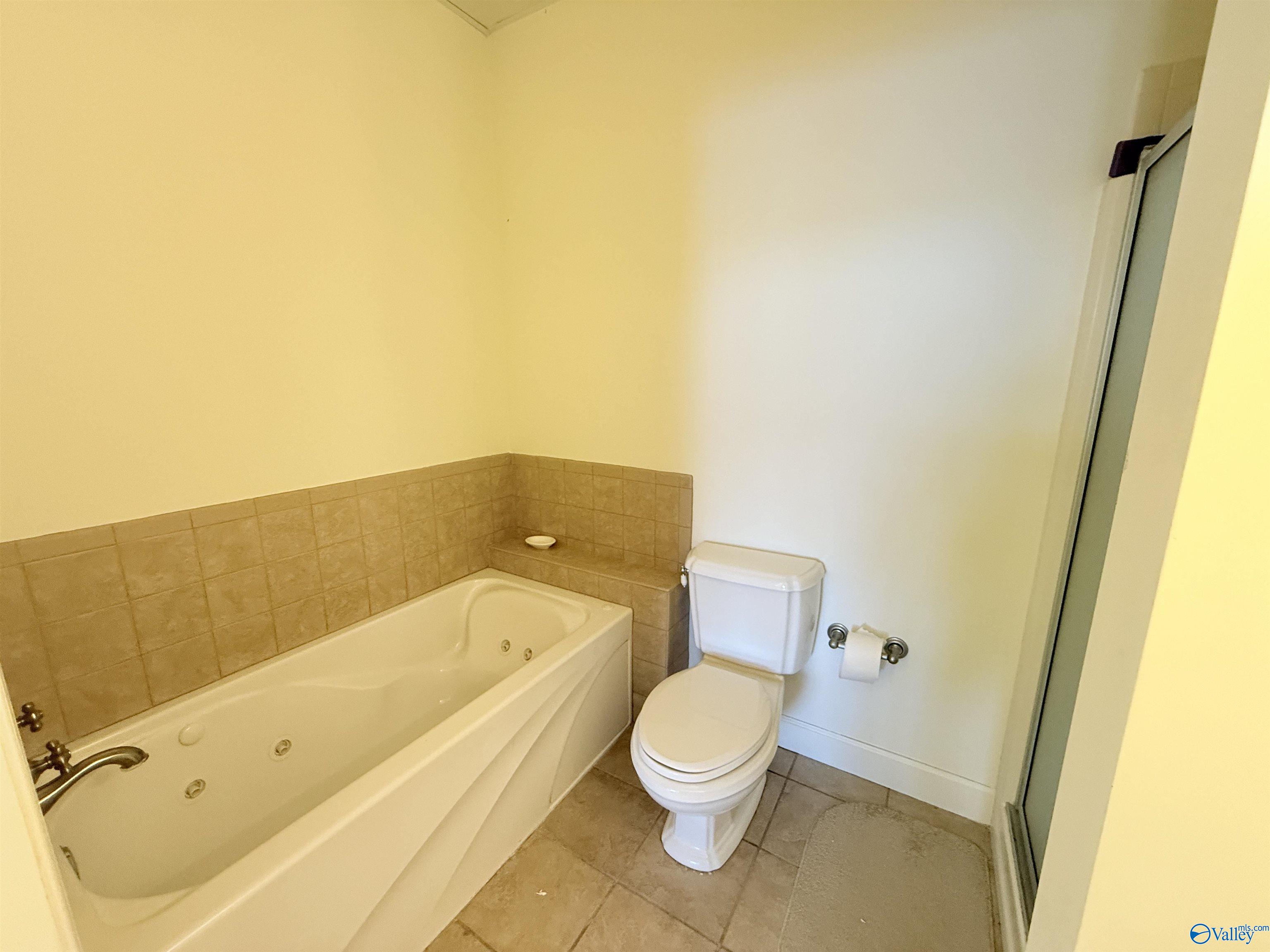 1889 Mohawk Cliff Road