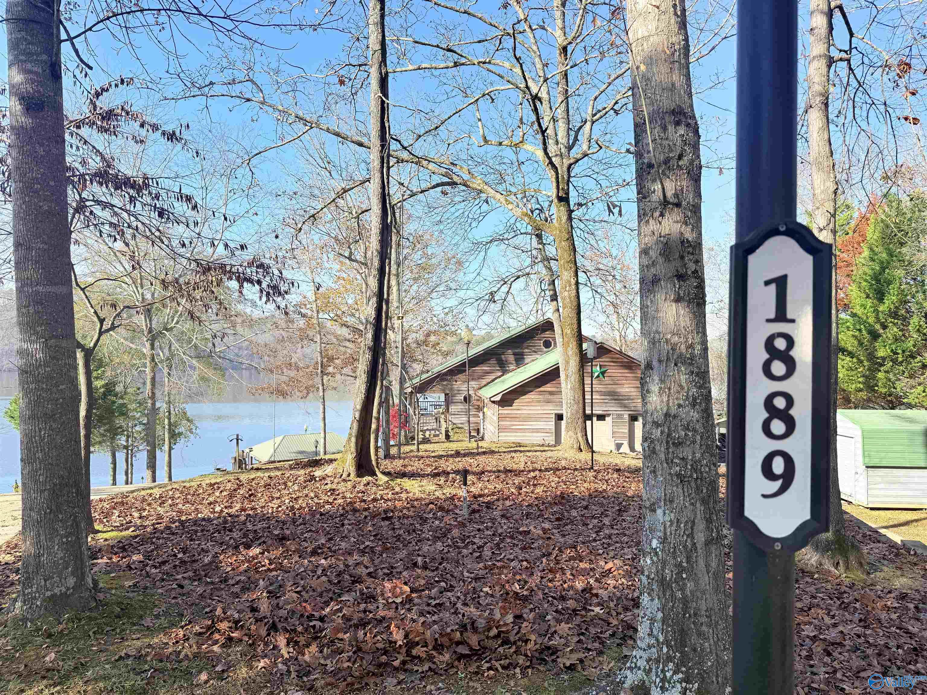 1889 Mohawk Cliff Road