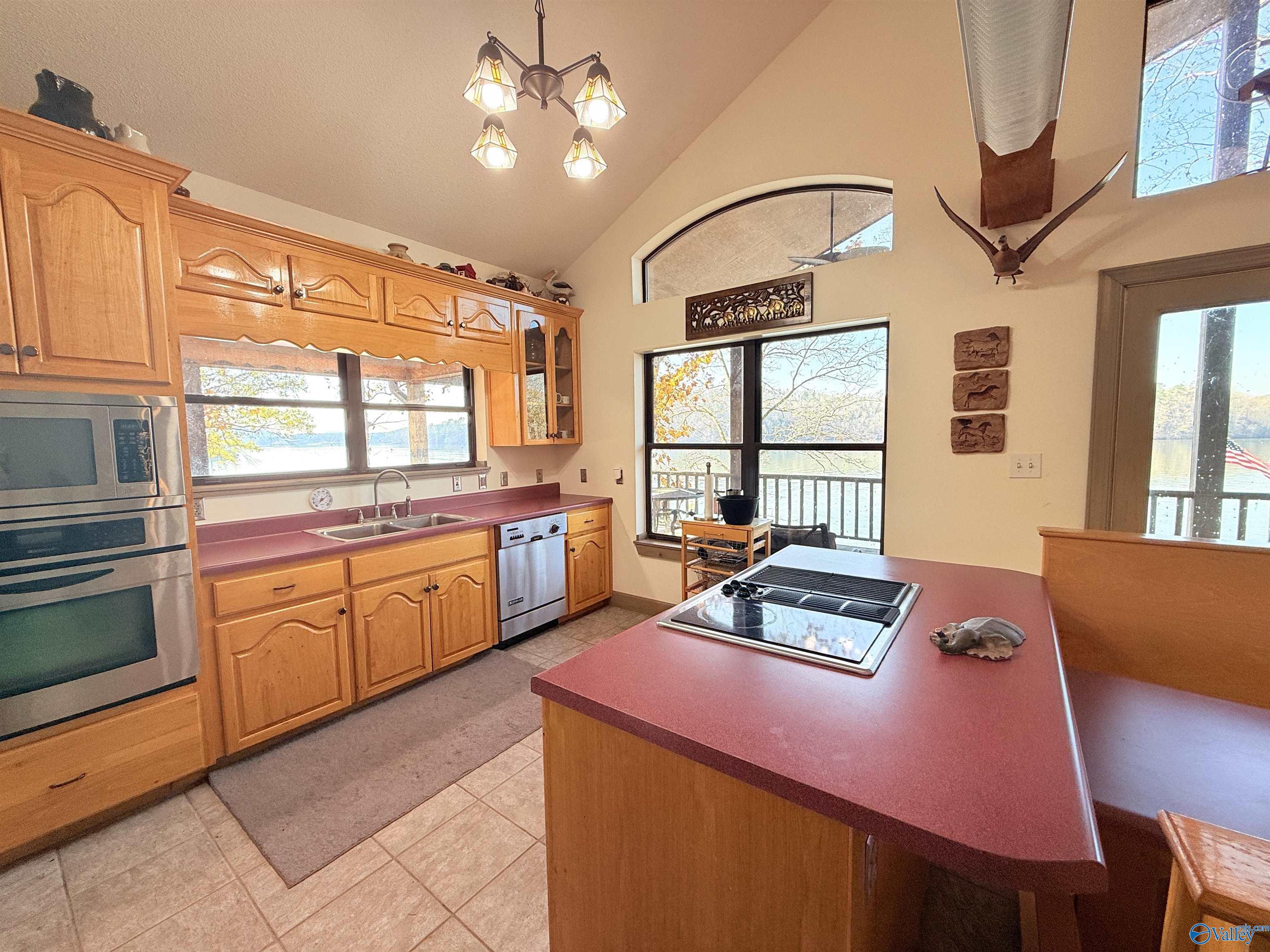 1889 Mohawk Cliff Road