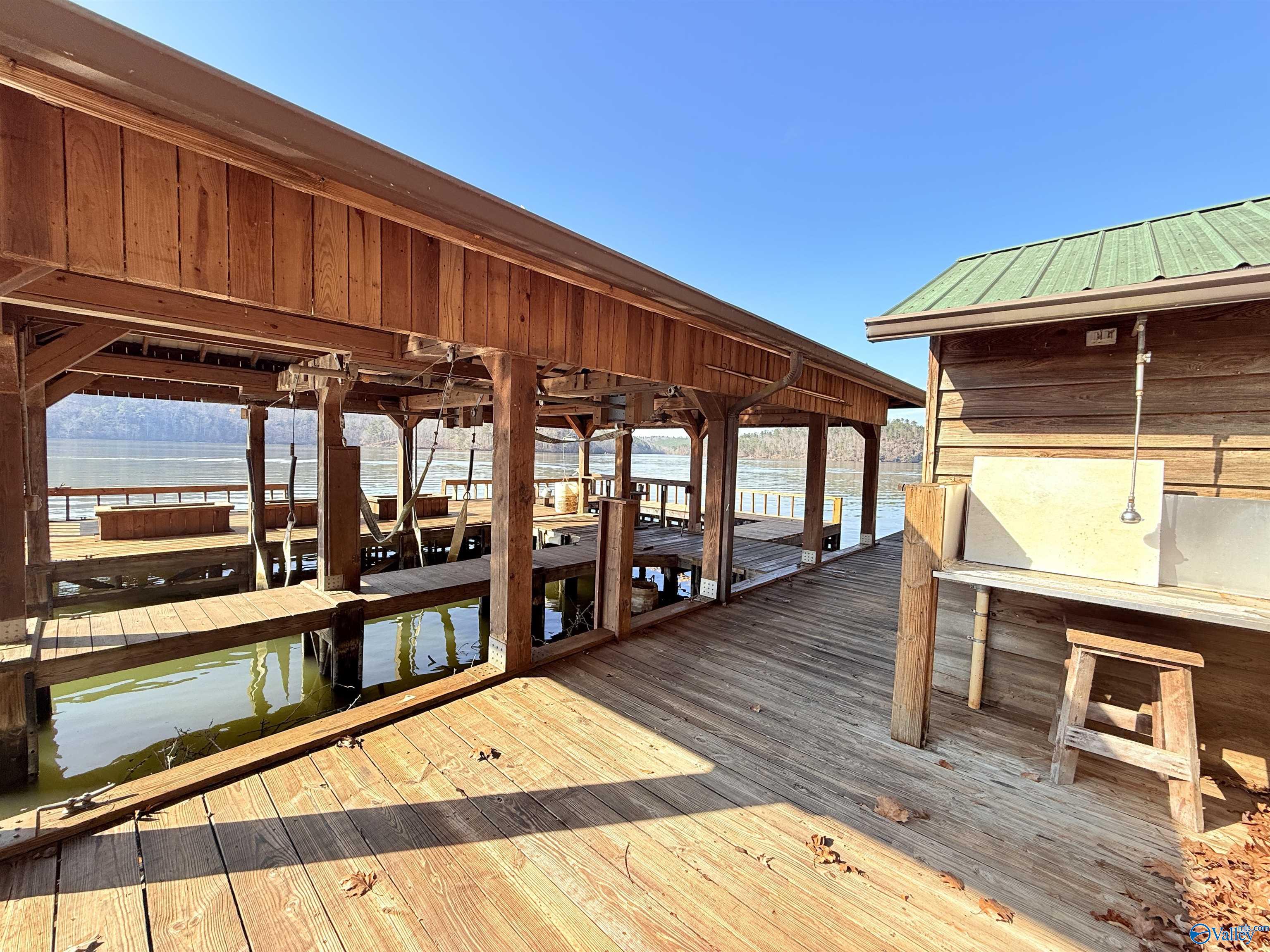 1889 Mohawk Cliff Road