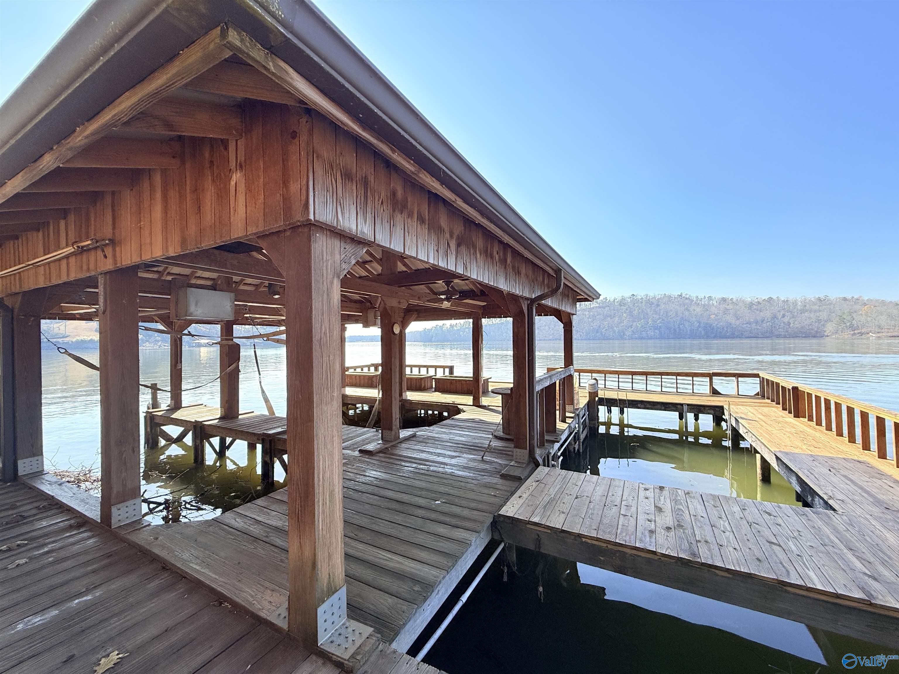 1889 Mohawk Cliff Road