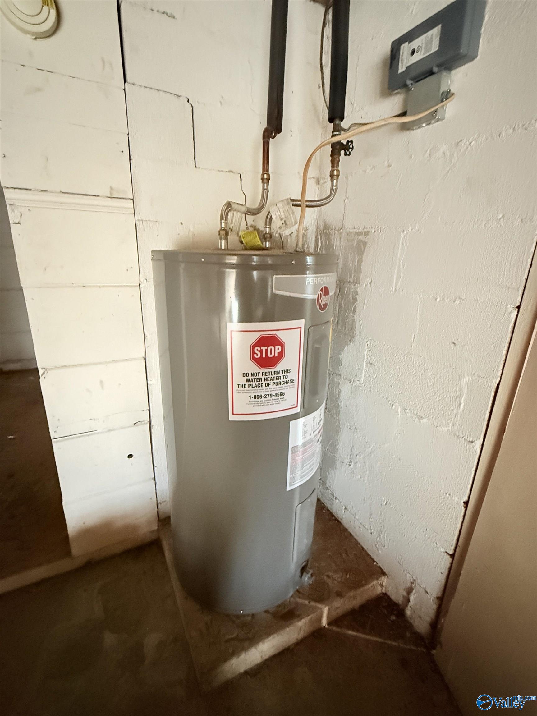 8004 Camille Drive SE