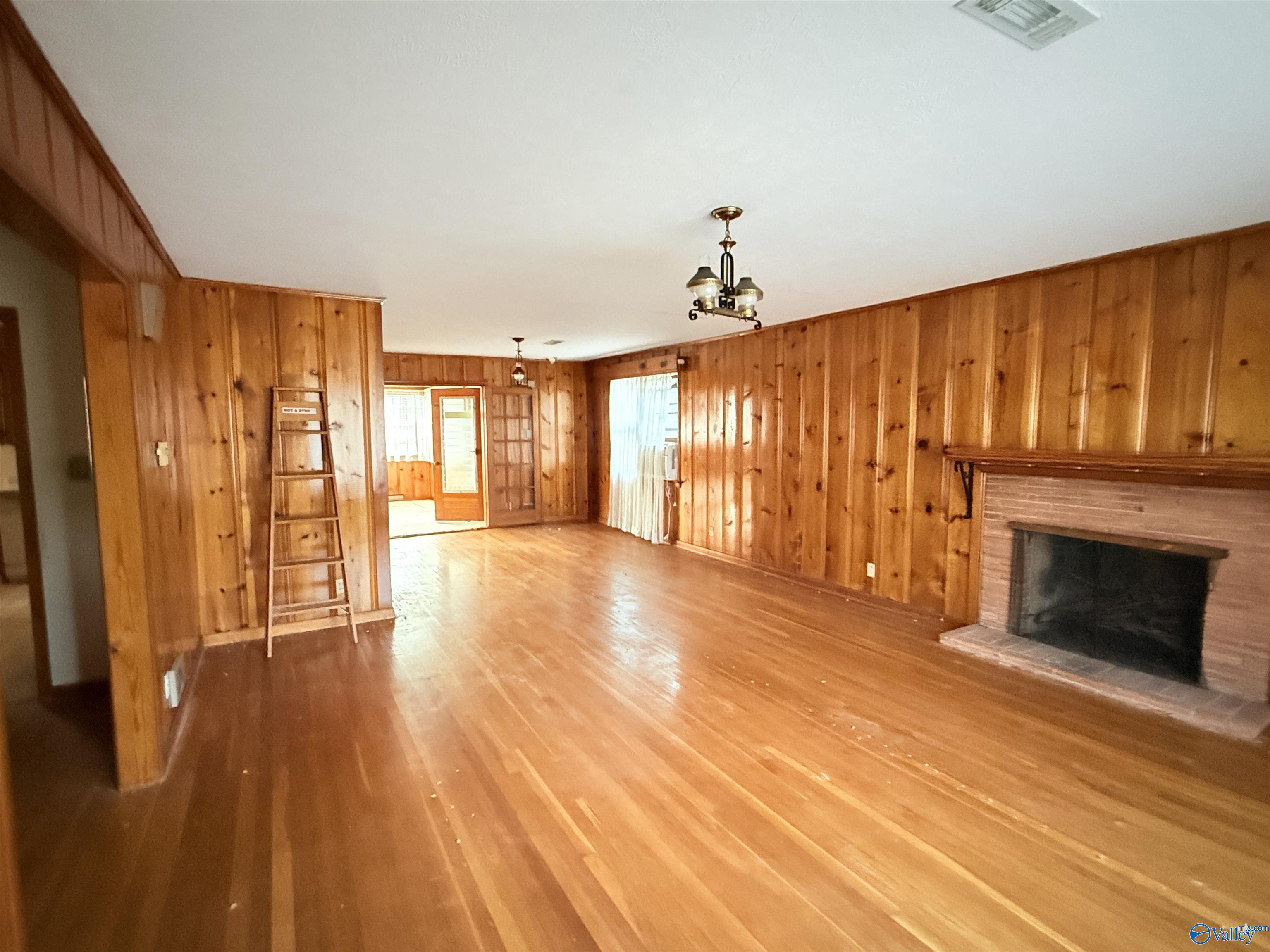 8004 Camille Drive SE