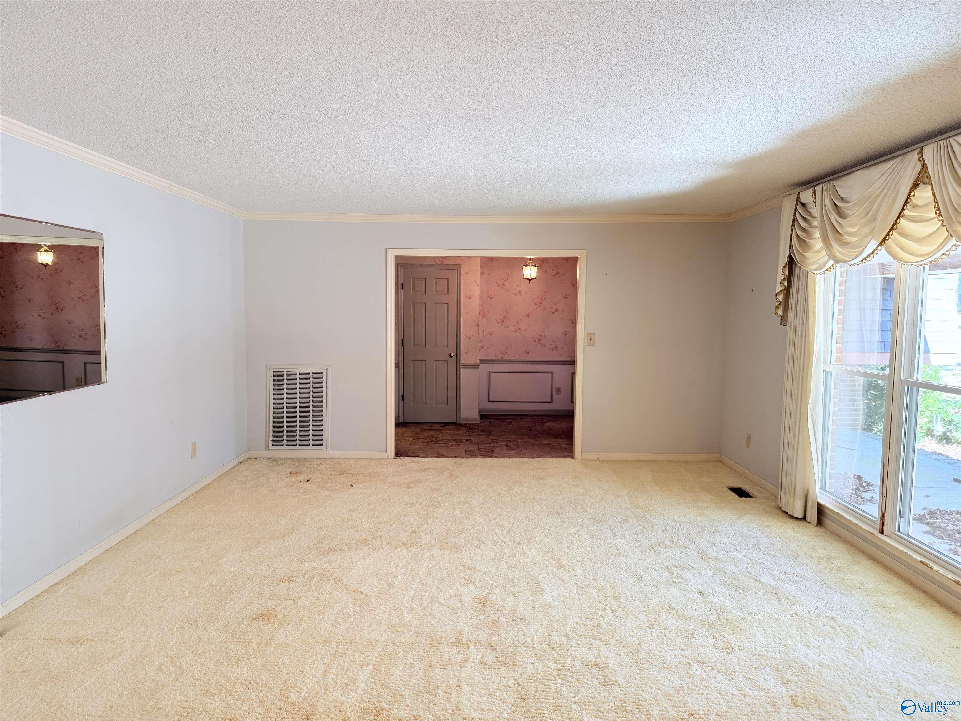 1975 Pine Lake Drive