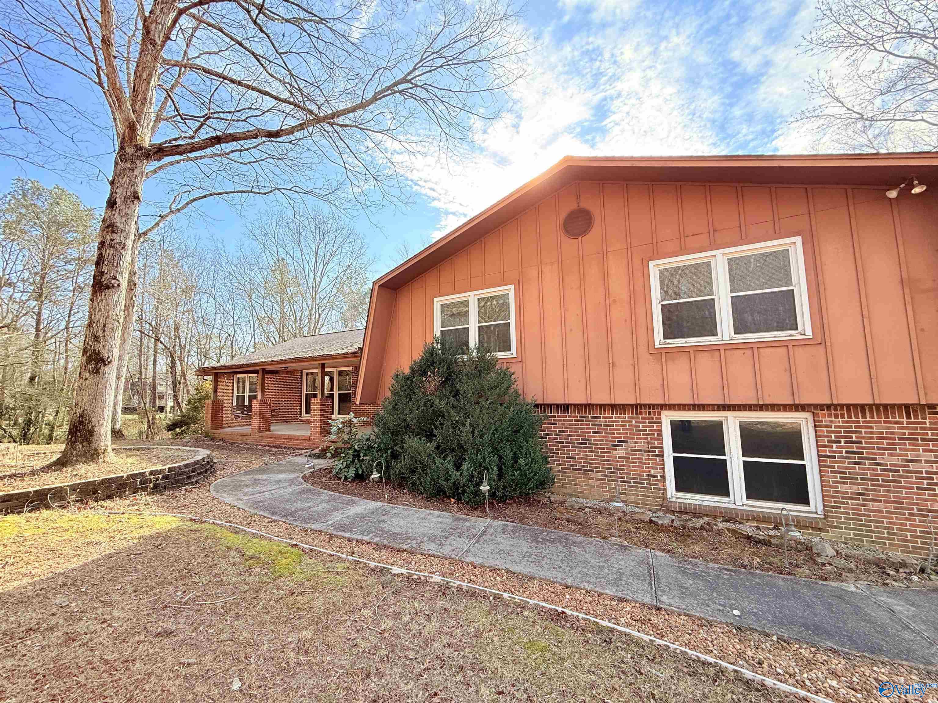 1975 Pine Lake Drive