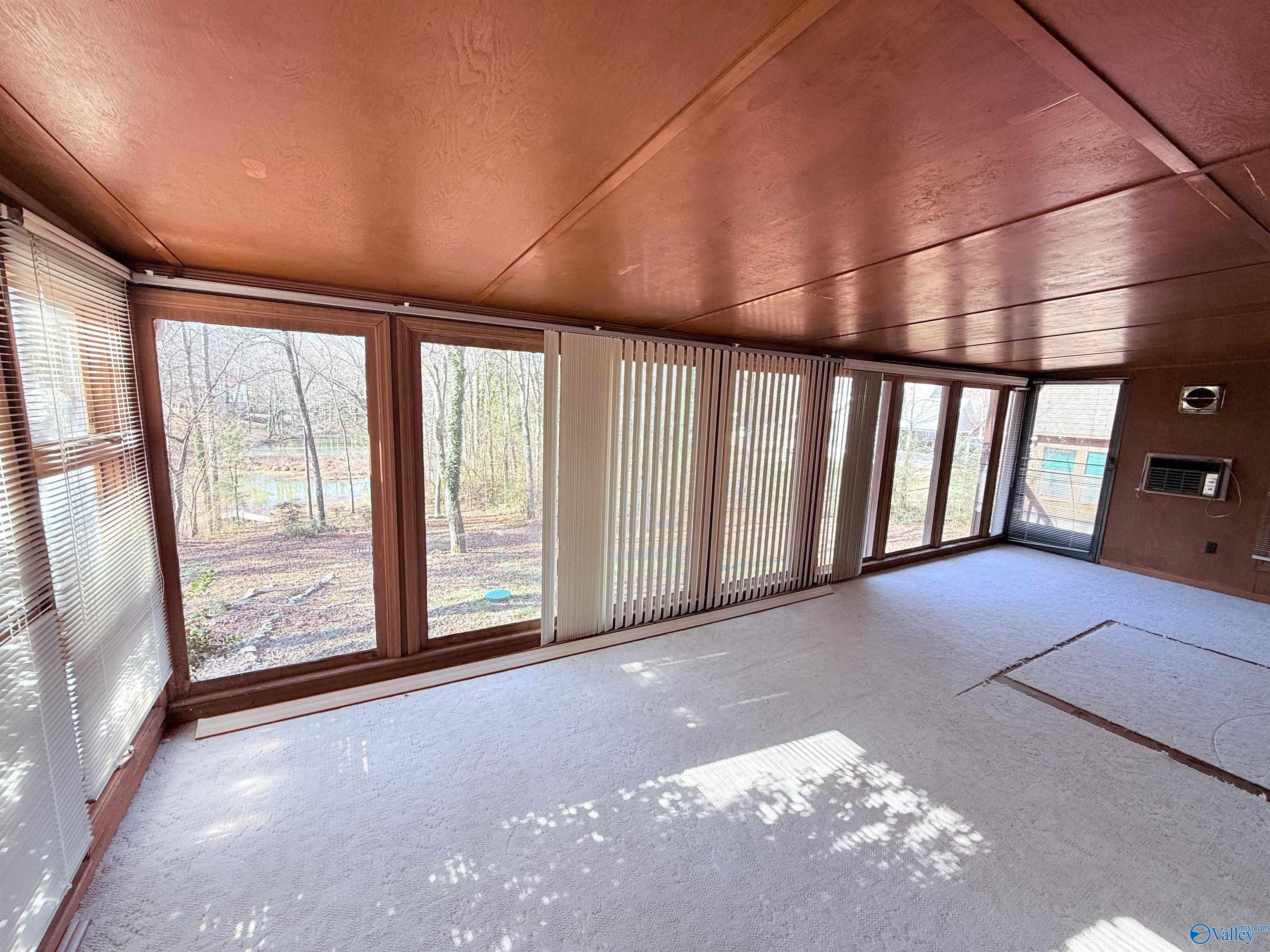 1975 Pine Lake Drive