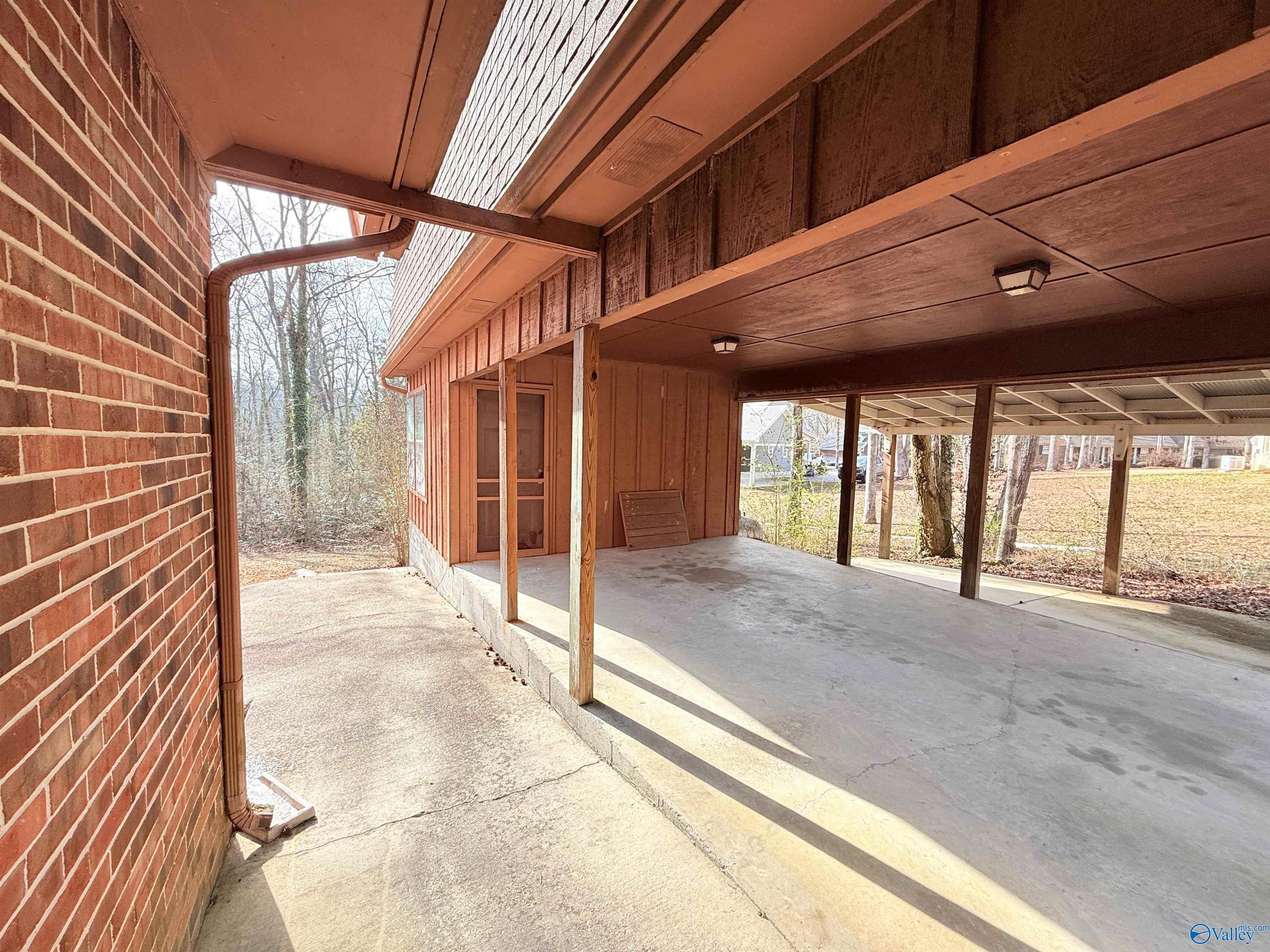 1975 Pine Lake Drive