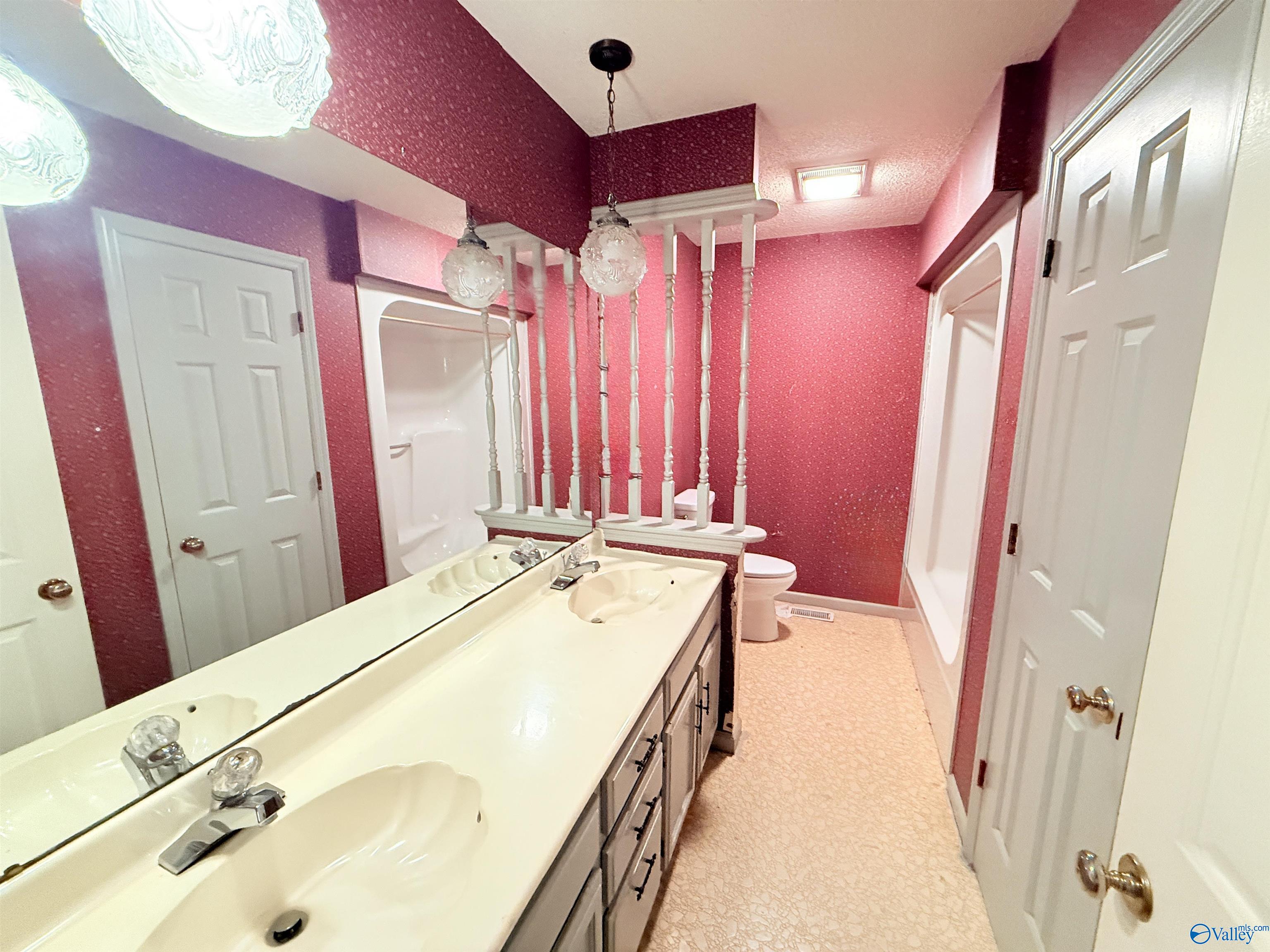 1975 Pine Lake Drive