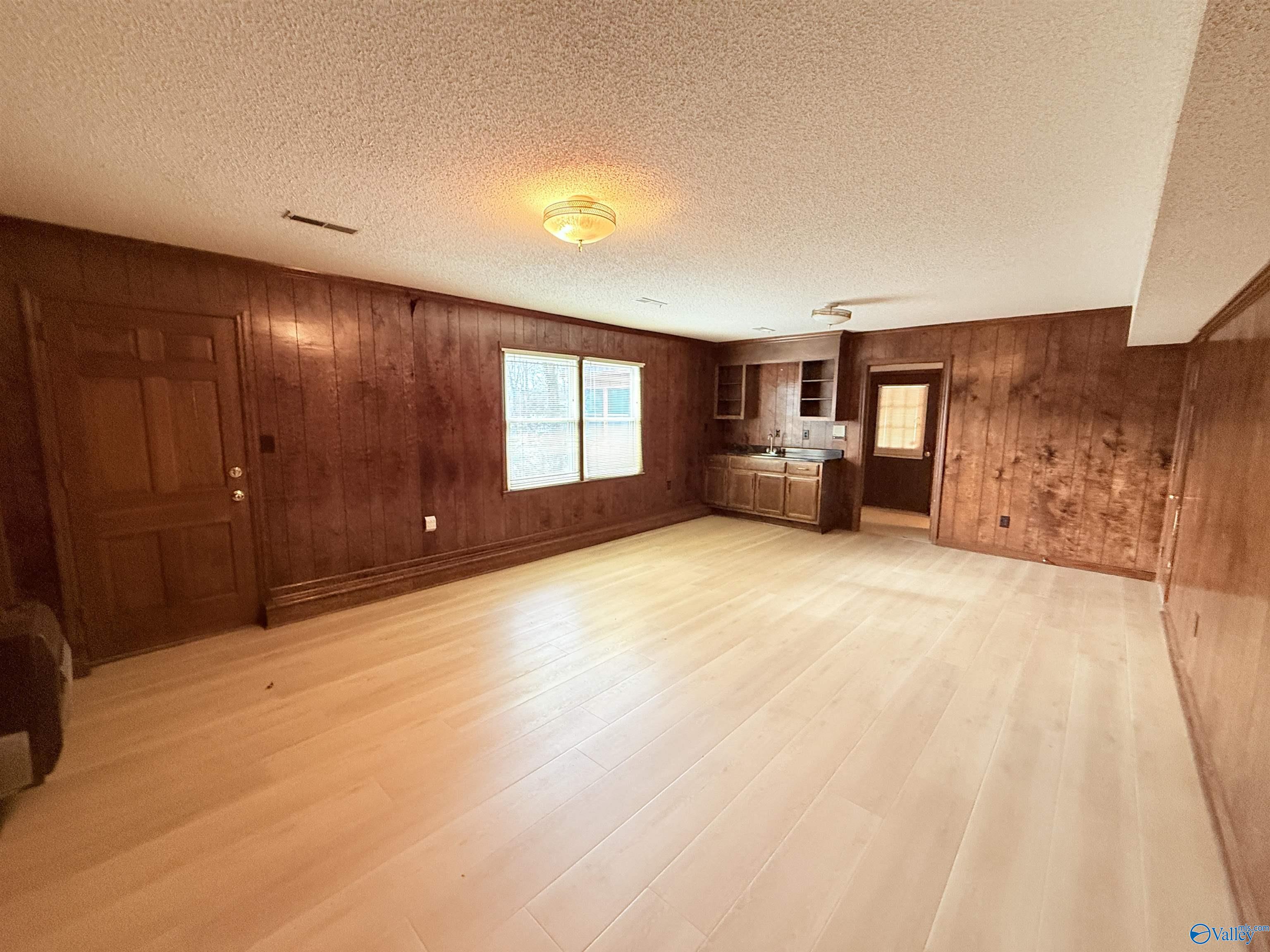 1975 Pine Lake Drive