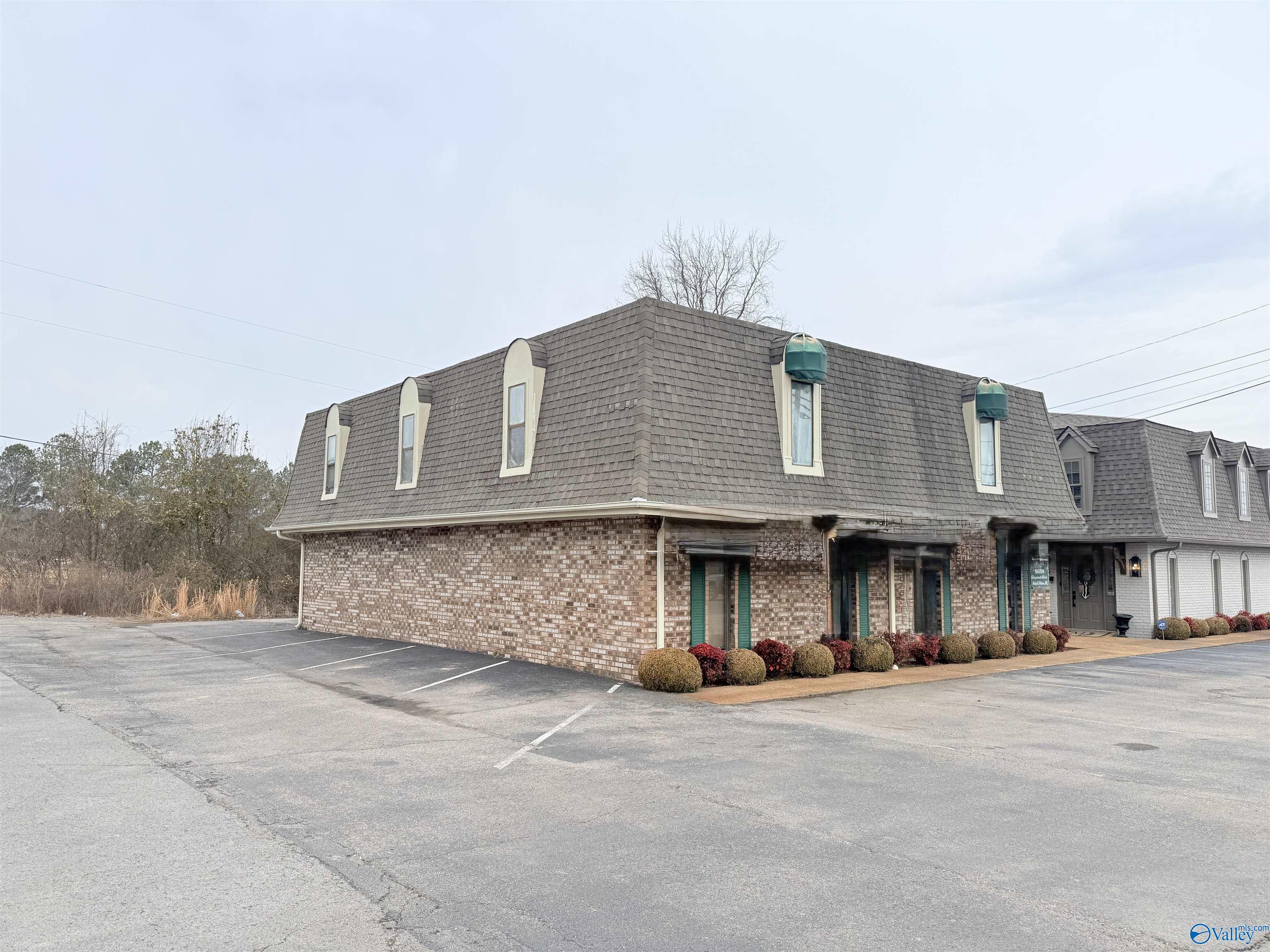 619 Brindlee Mountain Parkway N