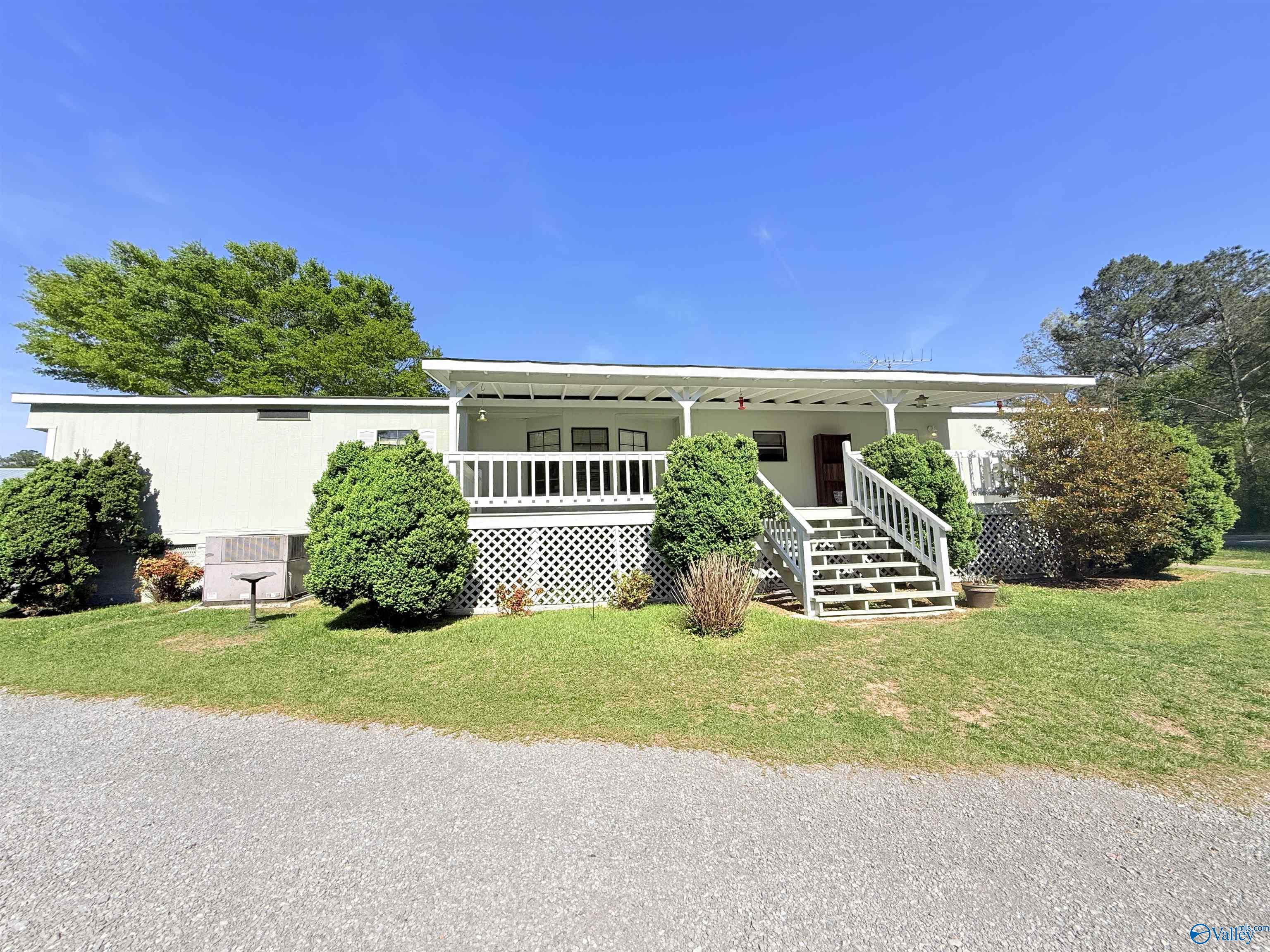 26 Hickory Circle