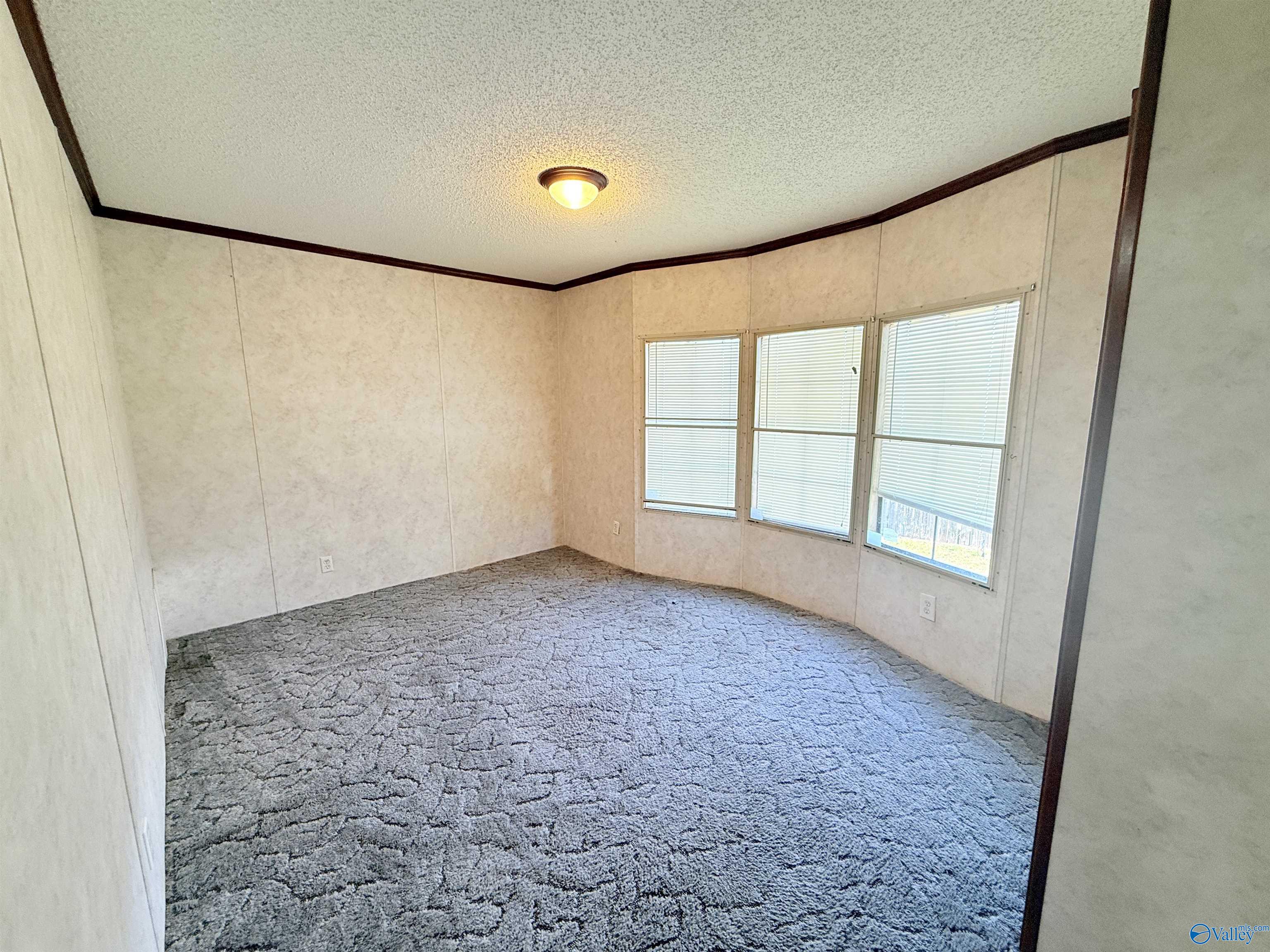 26 Hickory Circle