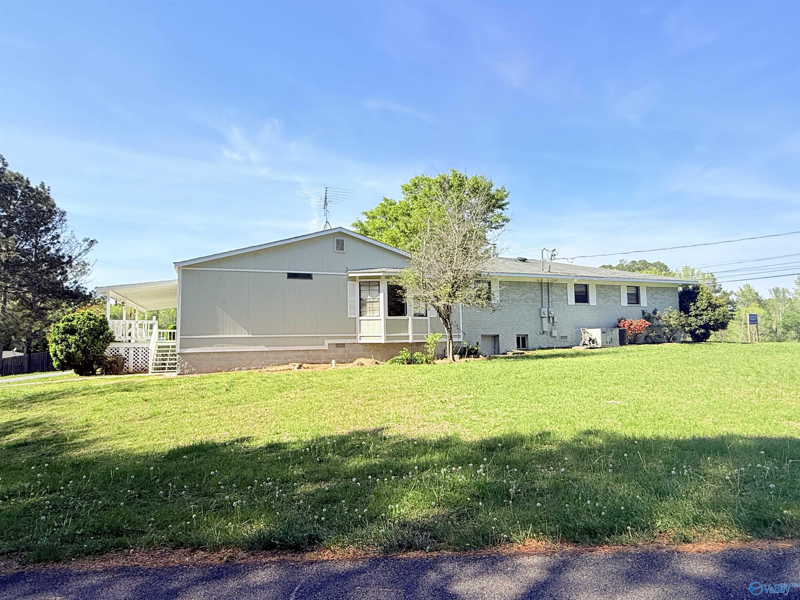 26 Hickory Circle