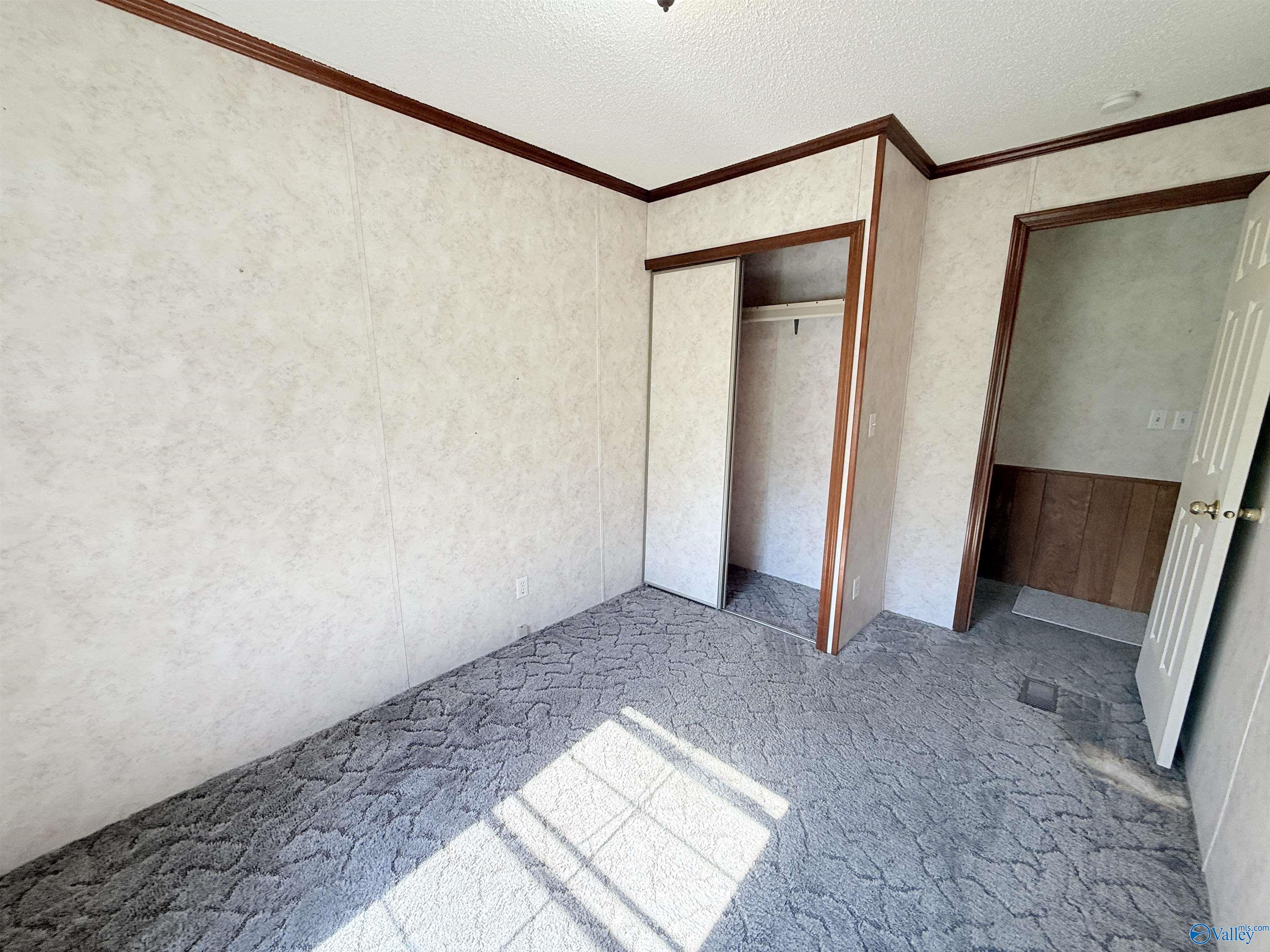 26 Hickory Circle