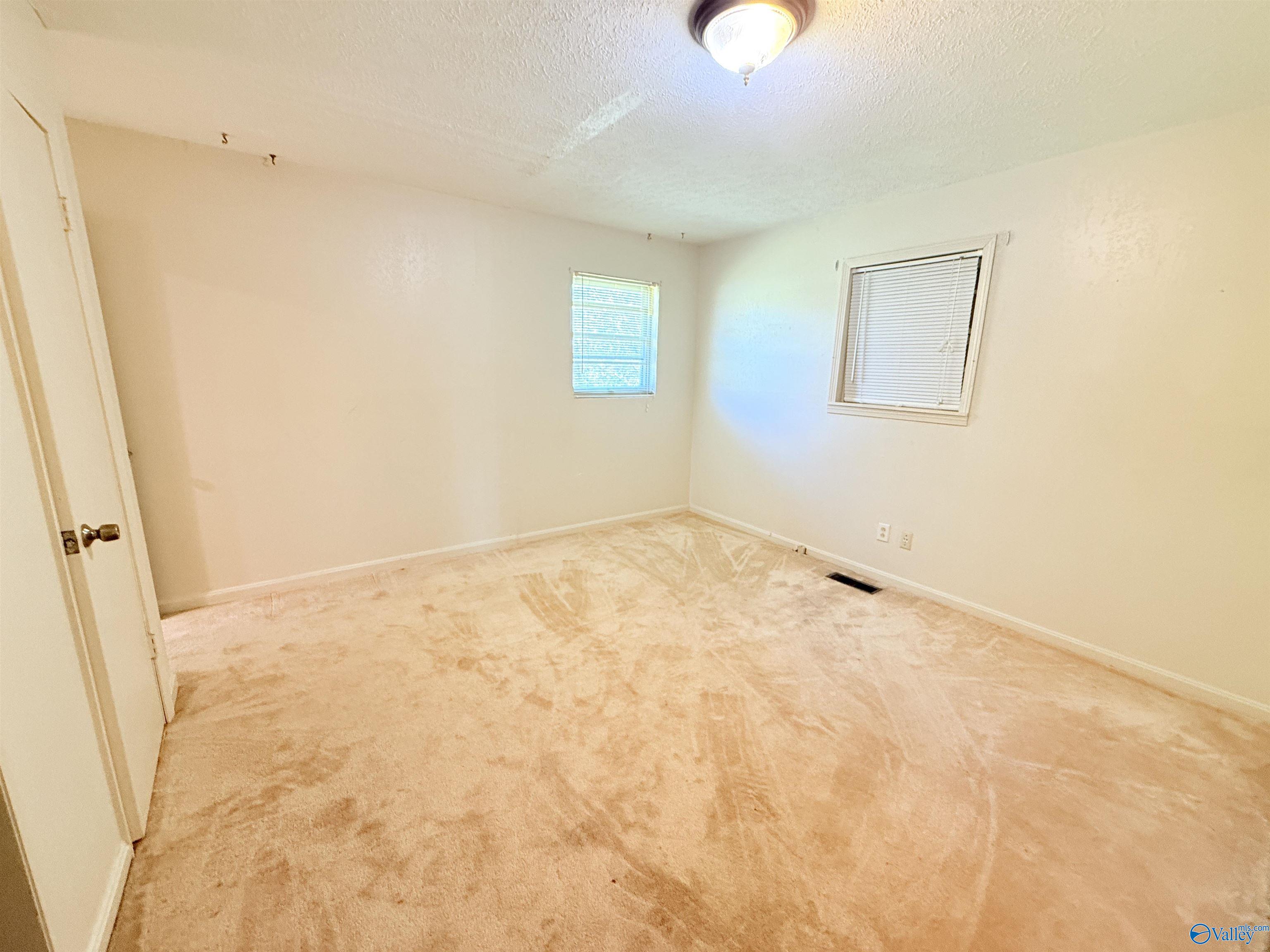26 Hickory Circle