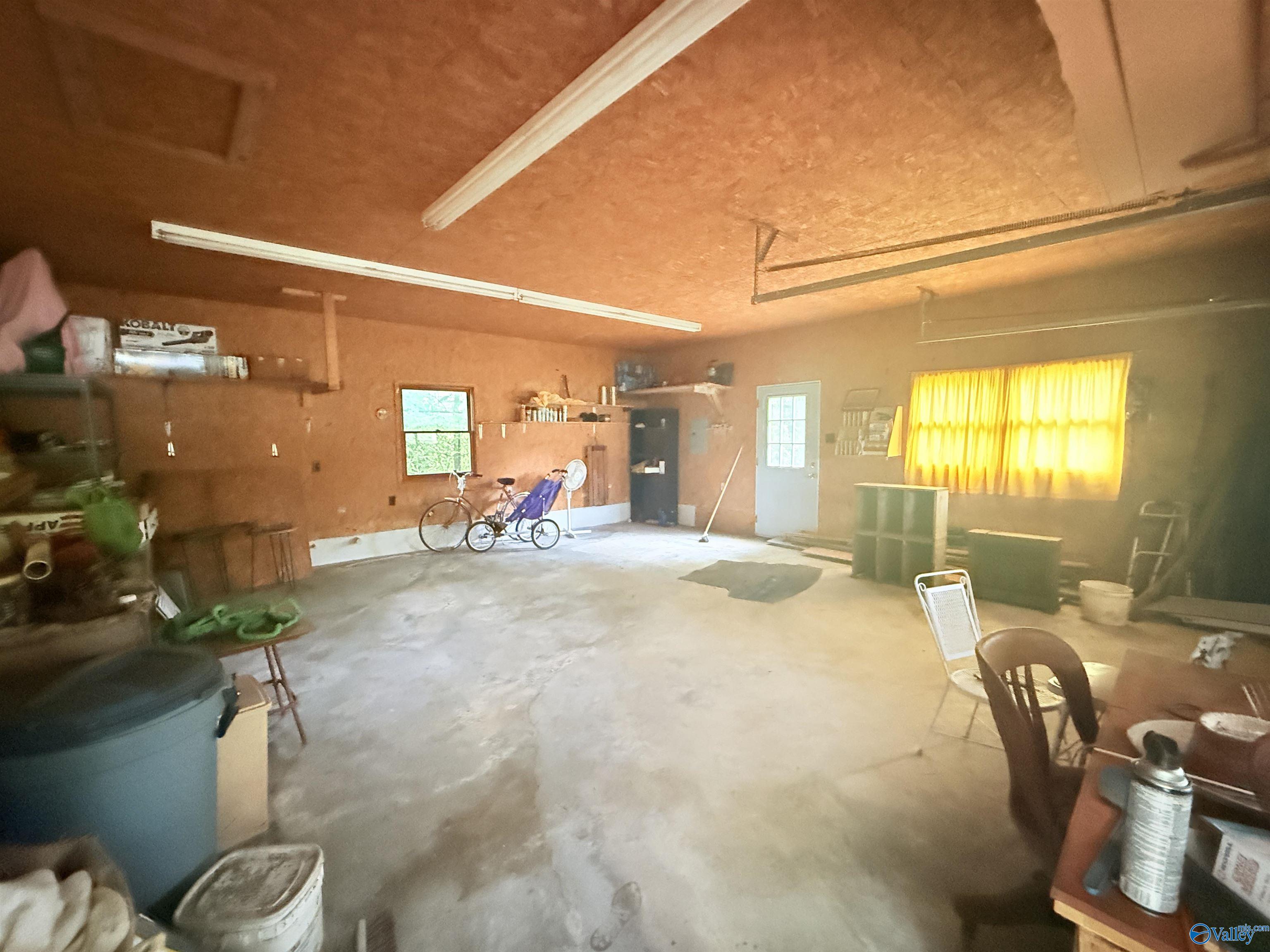 1014 Crestwood Drive