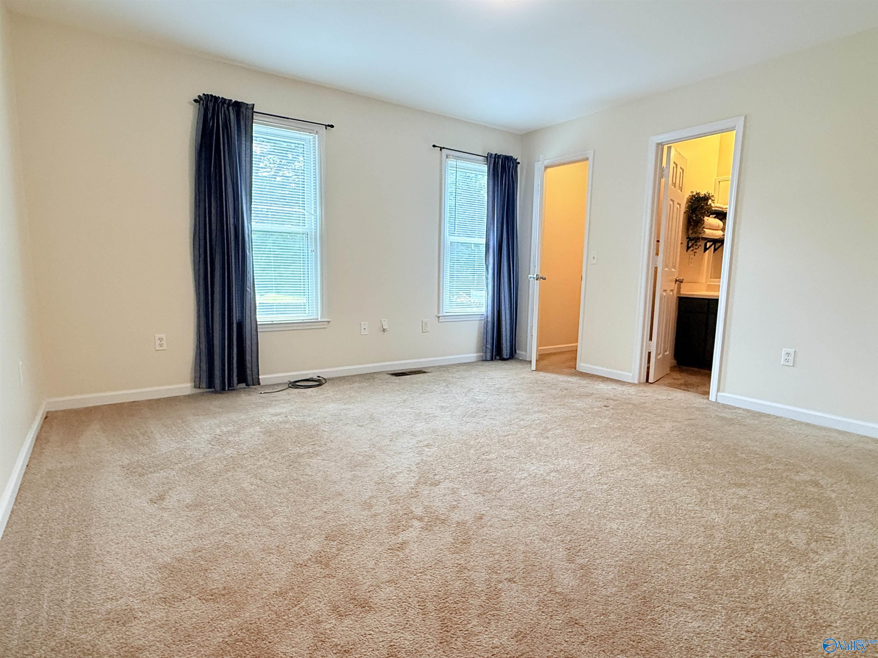 123 Cresent Circle