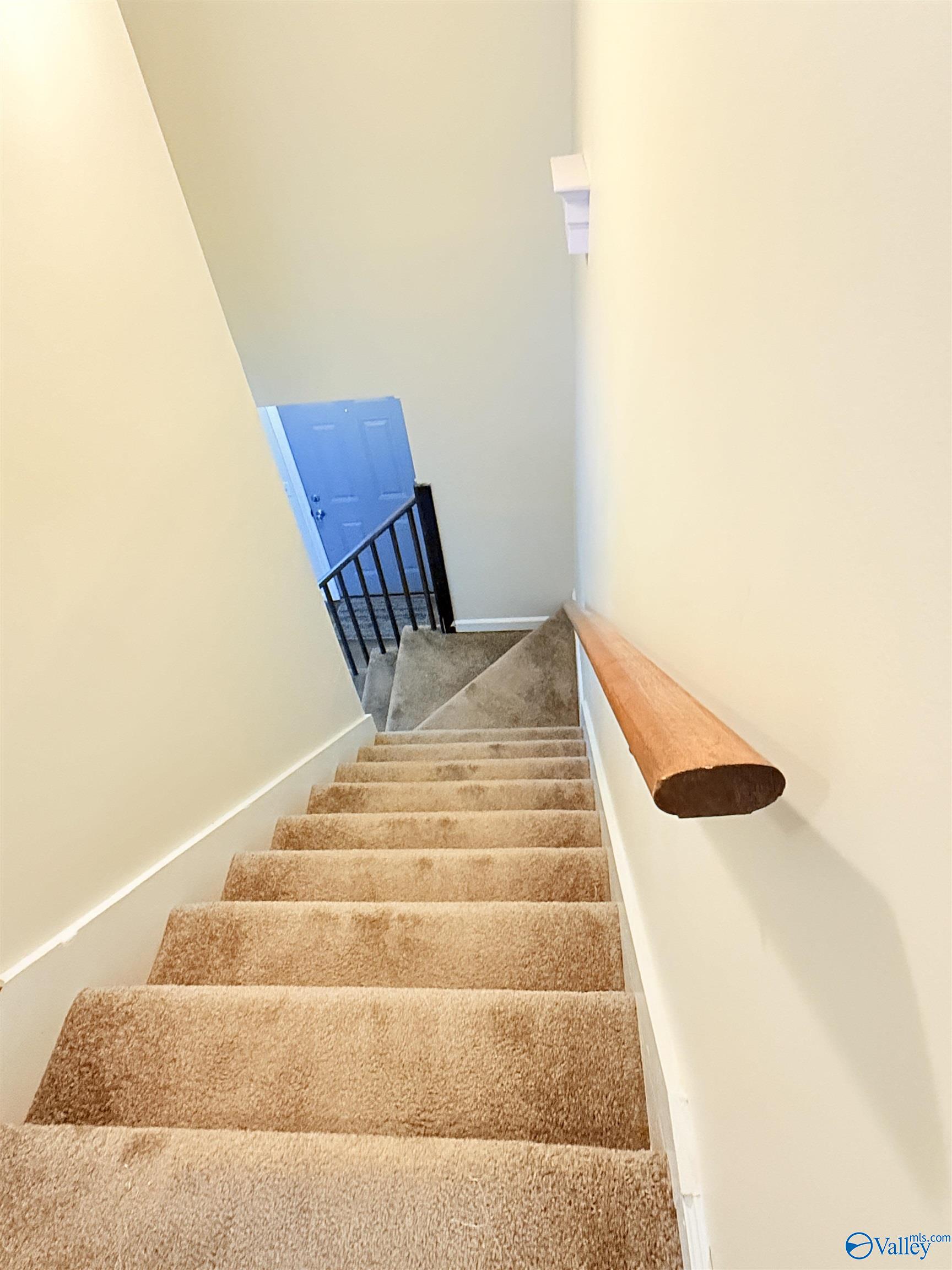 123 Cresent Circle
