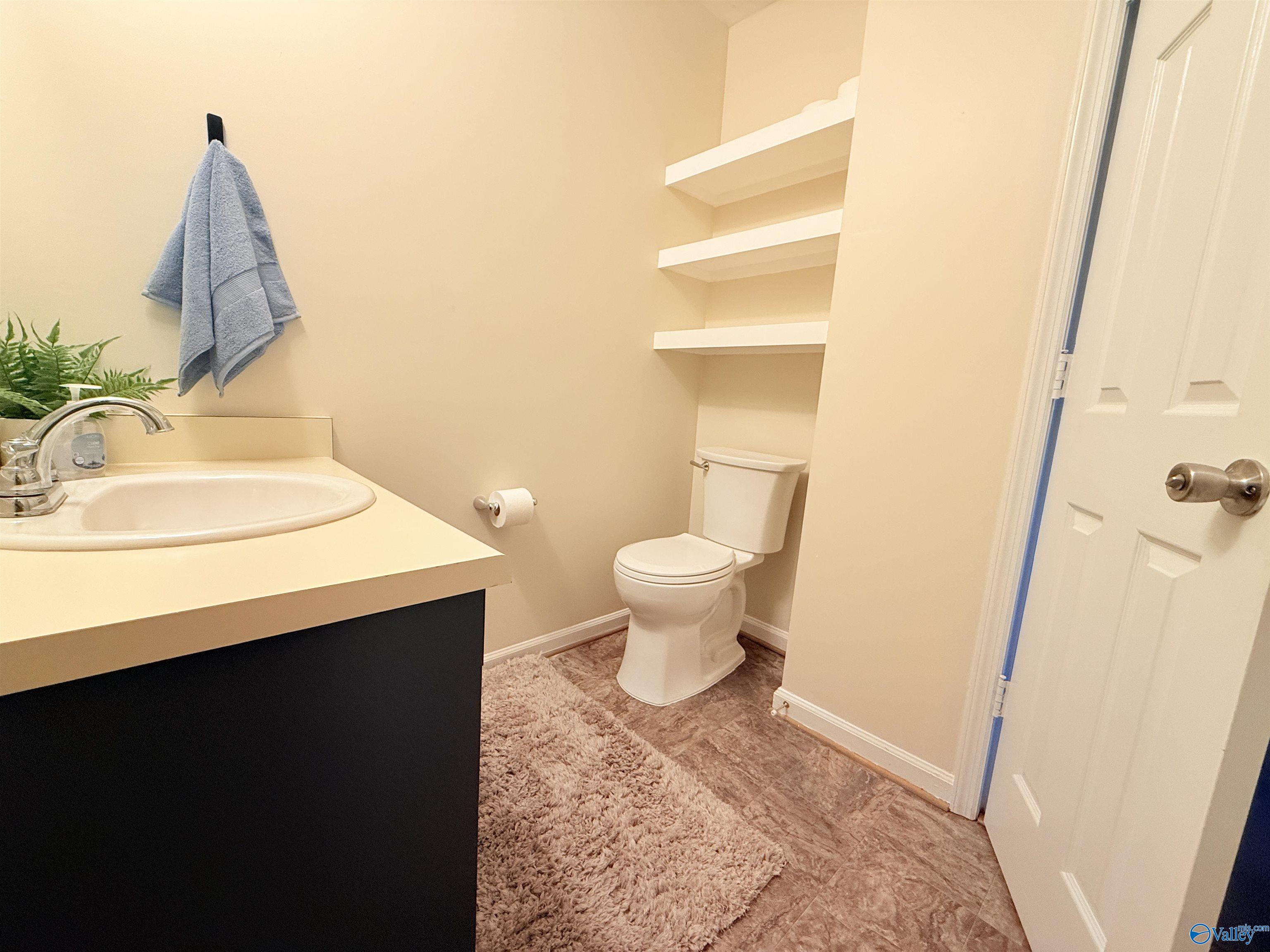 123 Cresent Circle