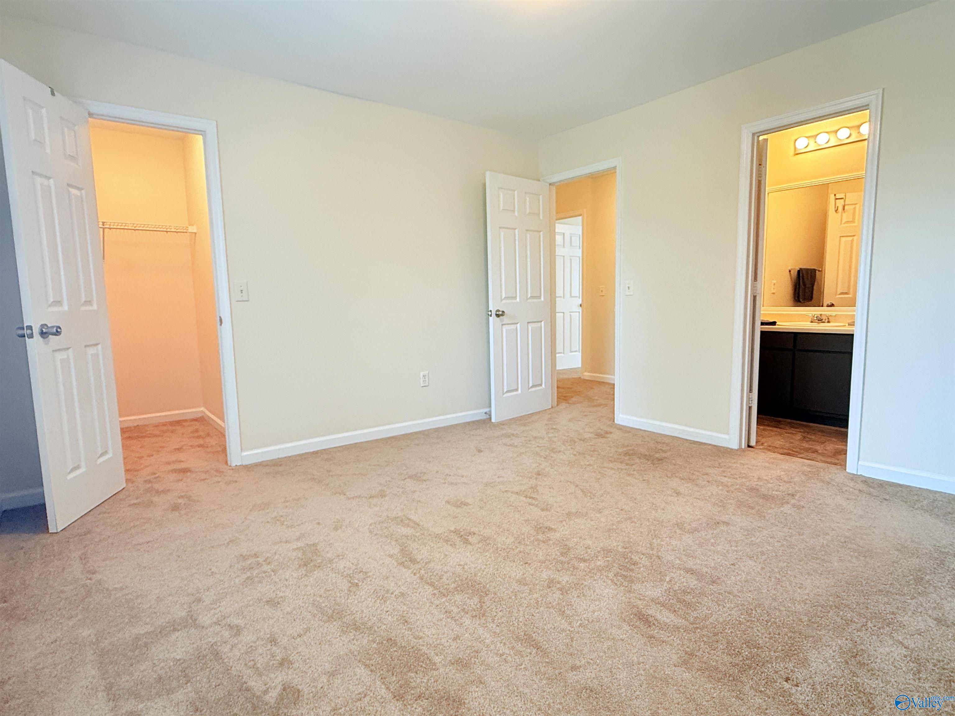 123 Cresent Circle