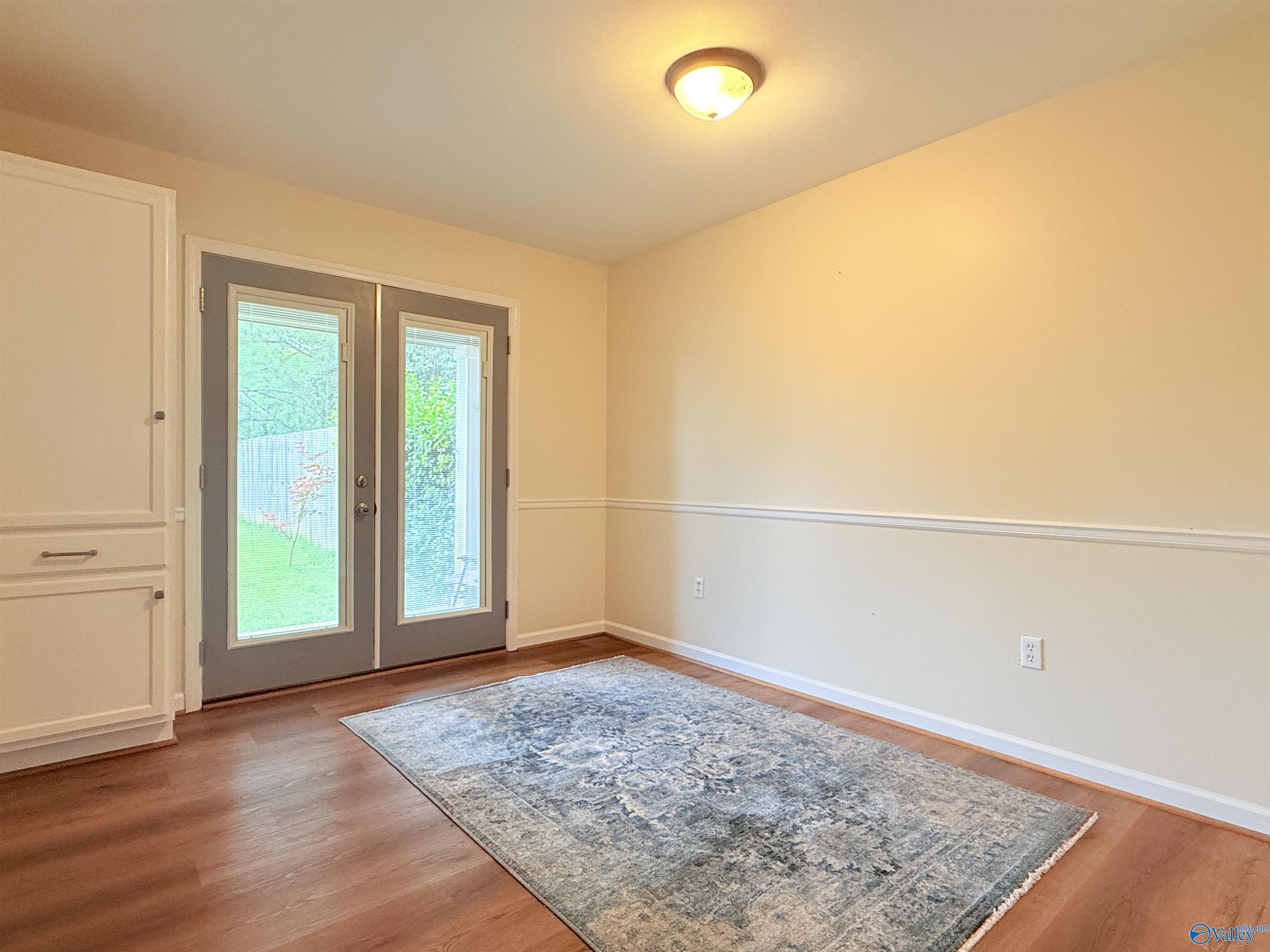 123 Cresent Circle