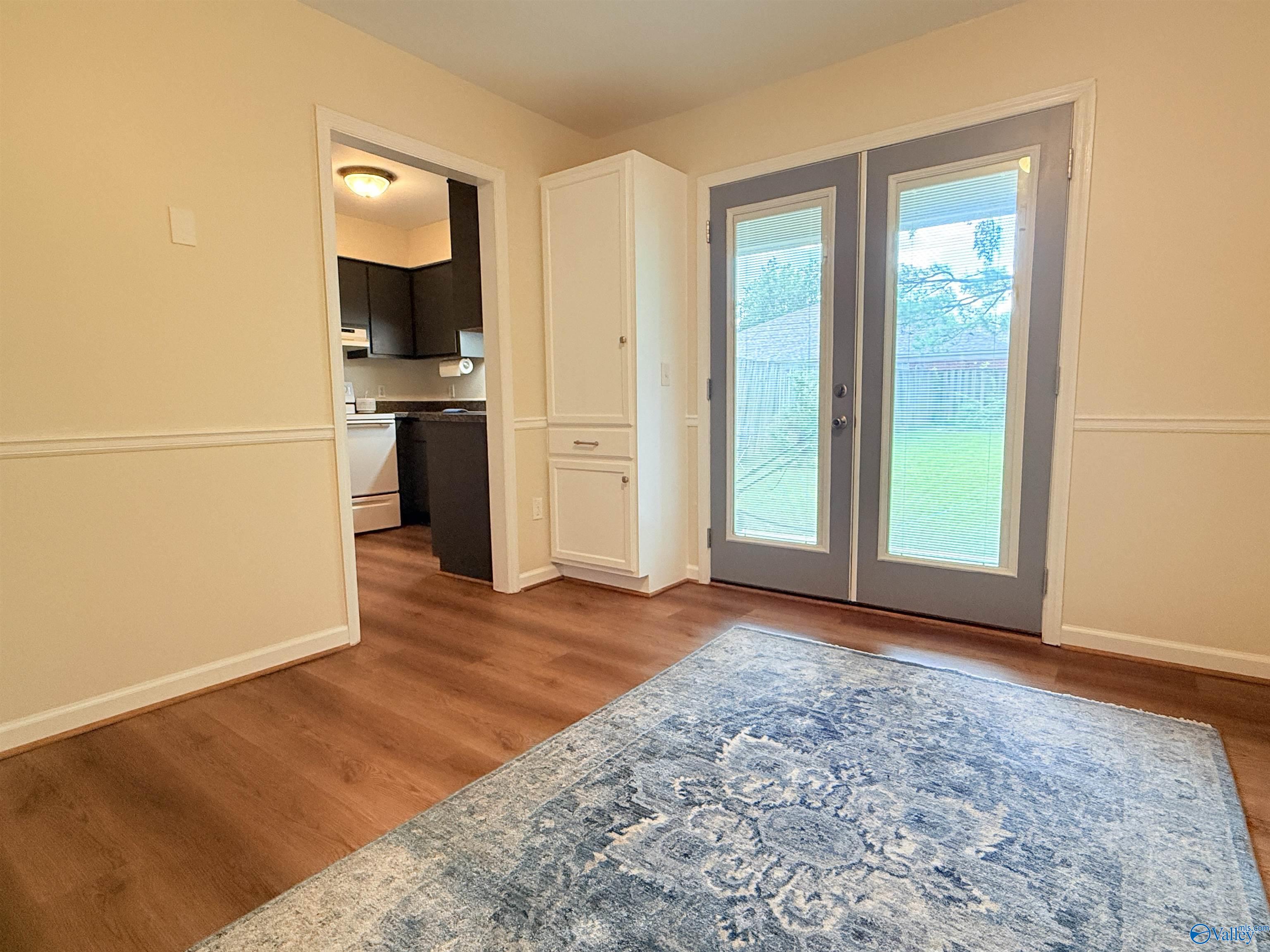 123 Cresent Circle
