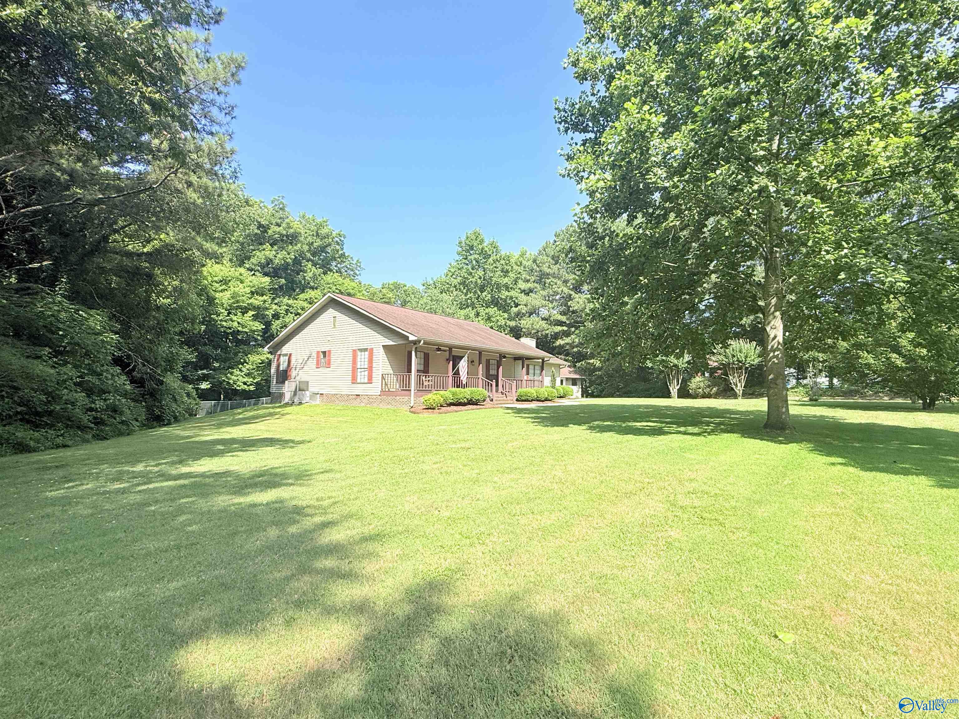 90 Bayside Lane