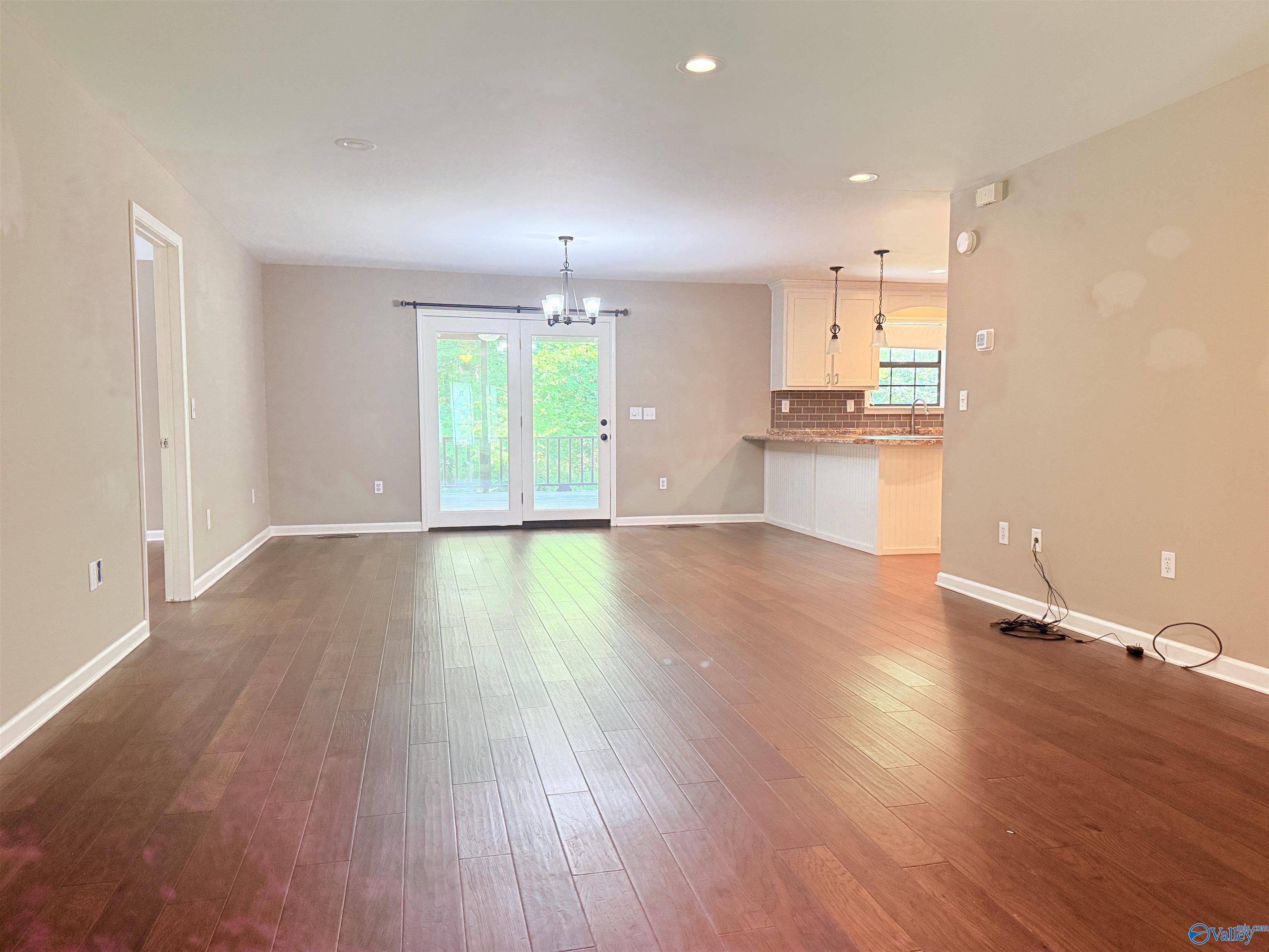 90 Bayside Lane